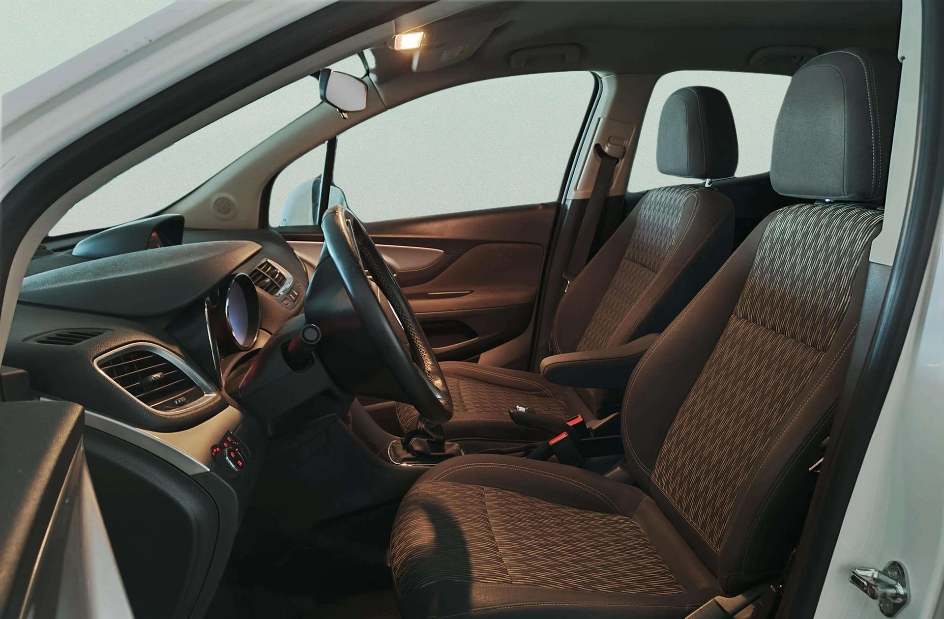 Opel Mokka 1.7 CDTi Selective 4x2 - foto 10
