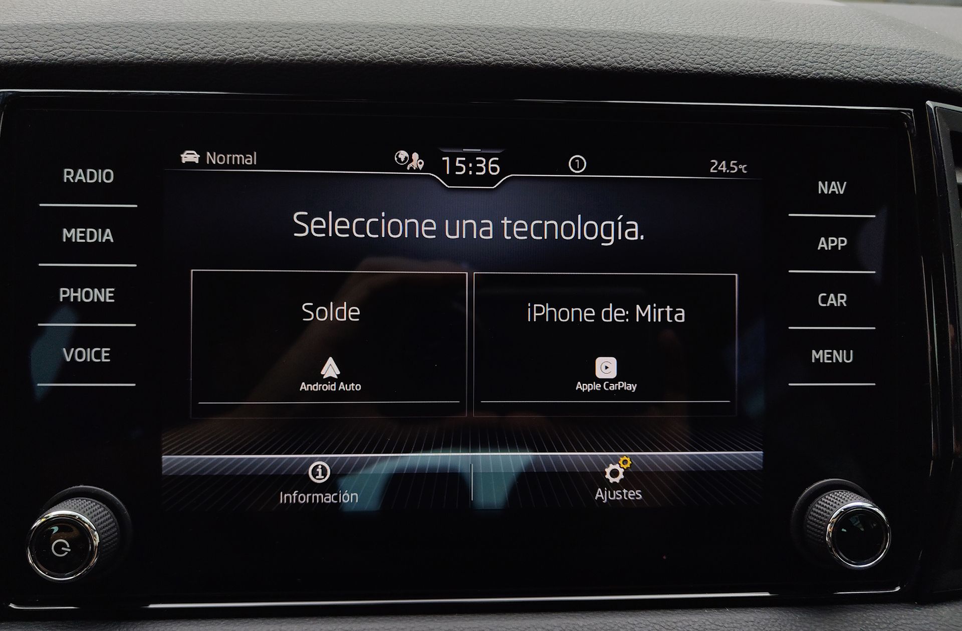 Škoda Karoq 1.5 TSI ACT Sportline - foto 7