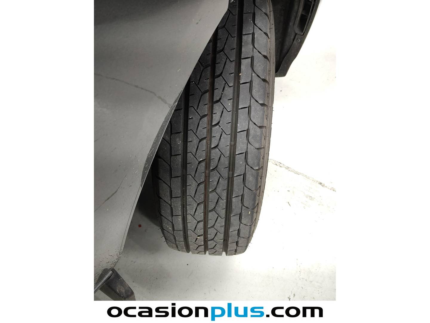 Foto Ford Transit Custom Ford Transit Custom Kombi 2.0 TDCI 320 L1 Trend (130 CV) 5 Plazas