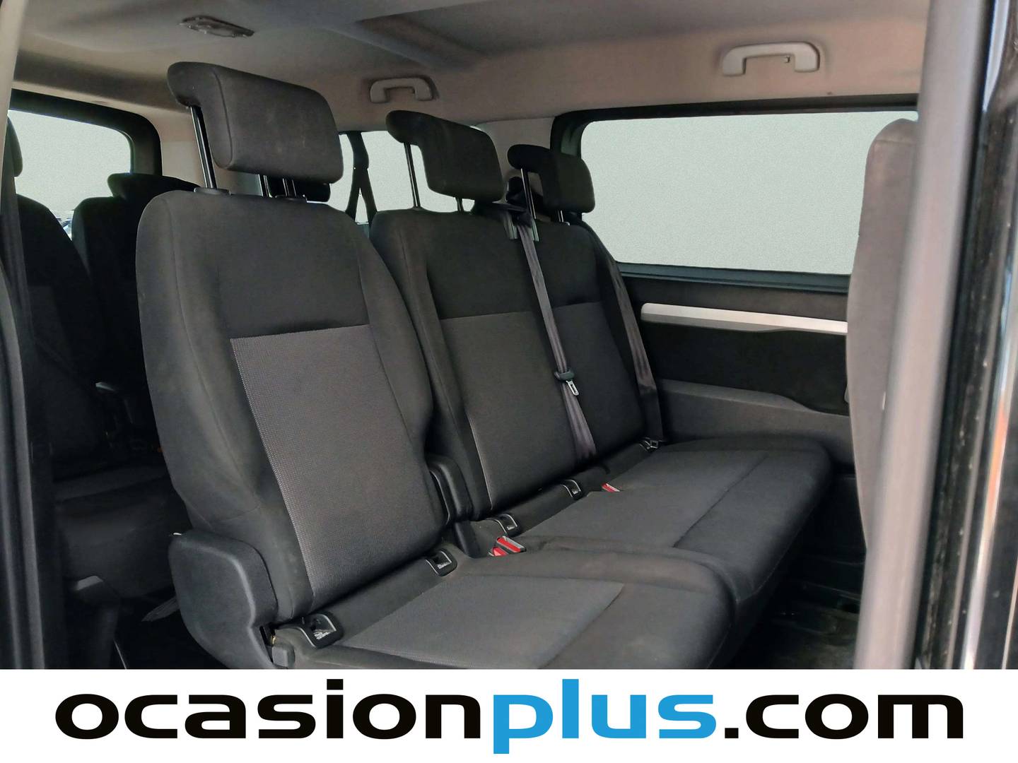 Foto Peugeot Traveller Peugeot Traveller BlueHDi 120 S&S Business Long (120 CV) 9 Plazas siete plazas