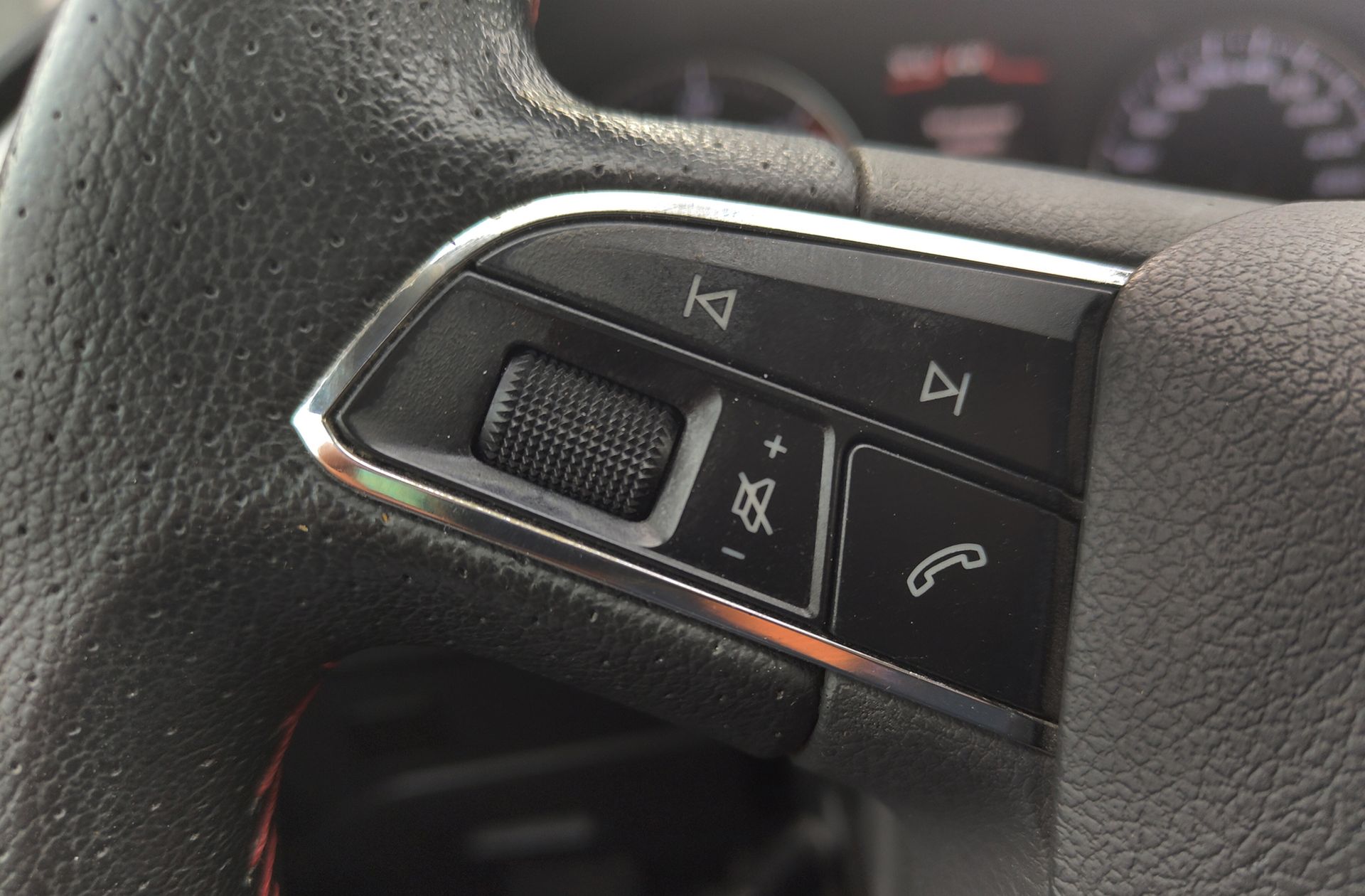 SEAT León 2.0 TDI FR - foto 25
