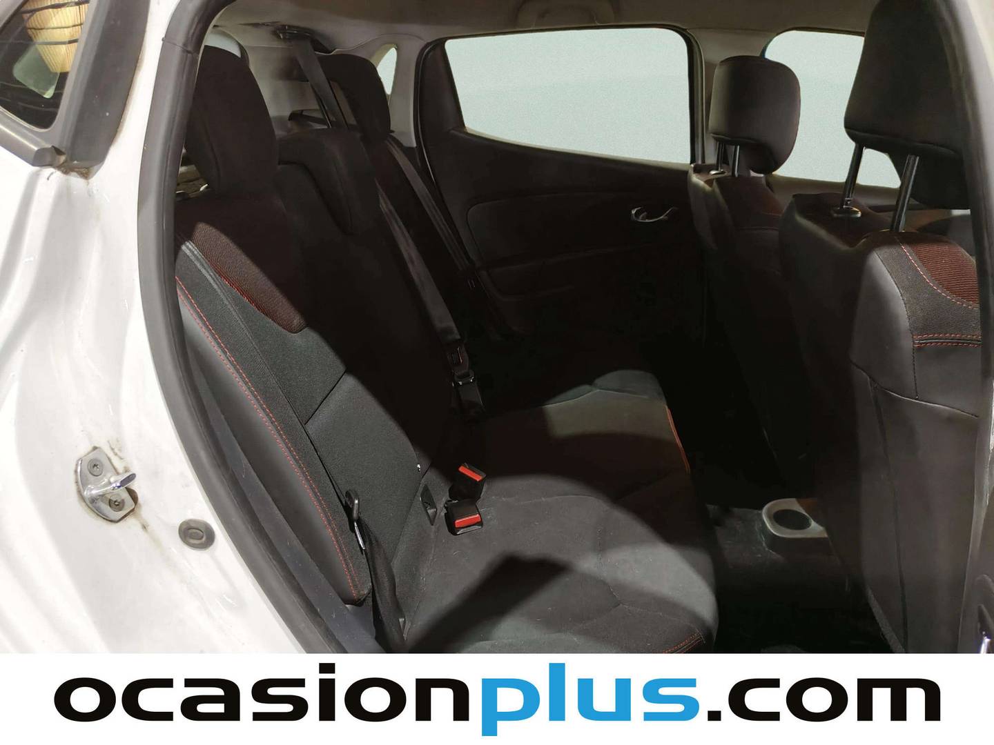 Renault Clio Renault Clio 1.2 16v Business (75 CV) al mejor precio