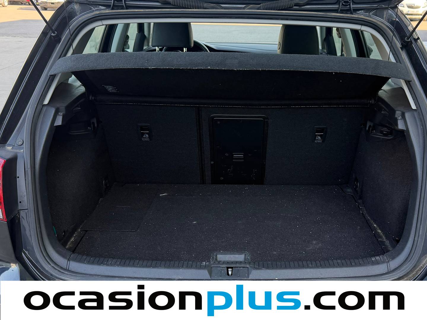 Fotos maletero Volkswagen Golf Volkswagen Golf Sport 2.0 TDI CR BMT (150 CV) DSG