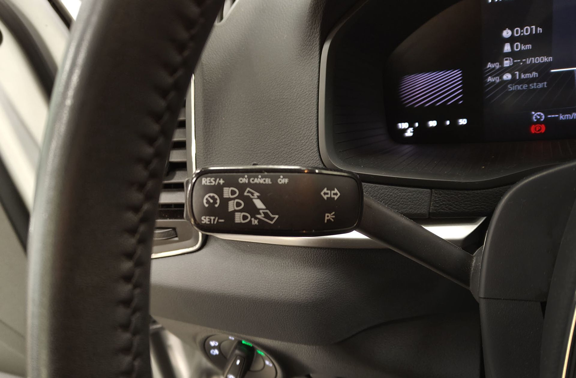 Škoda Karoq 2.0 TDI Selection - foto 25