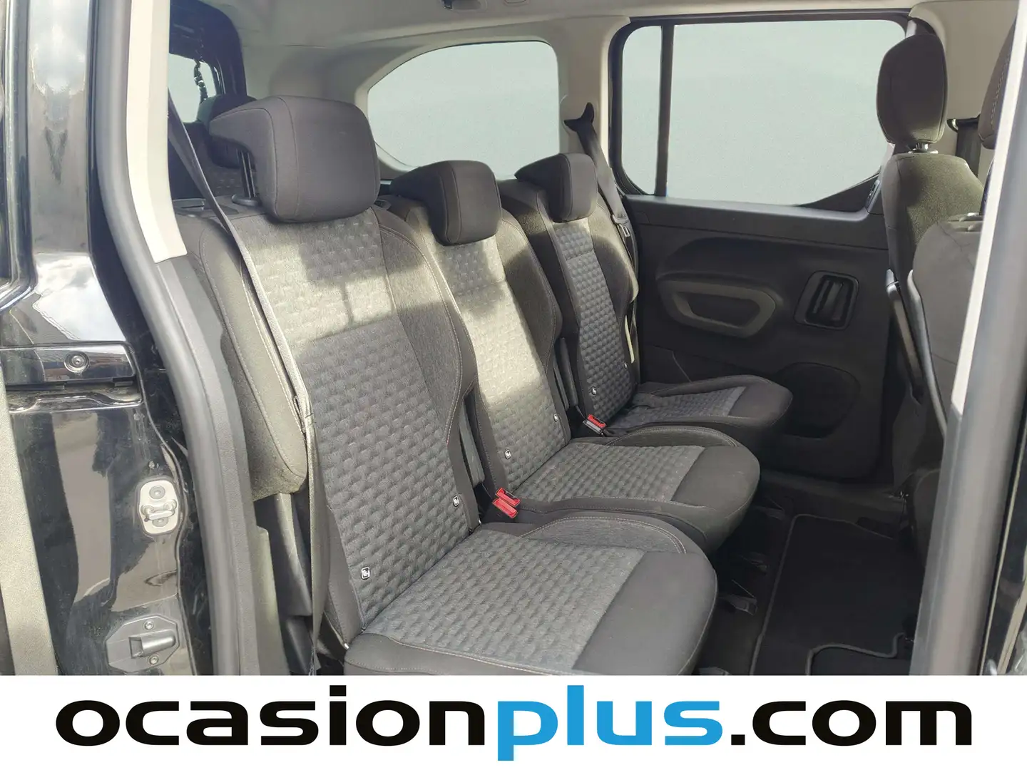 Foto Peugeot Rifter Peugeot Rifter BlueHDi 130 GT Long EAT8  (130 CV)