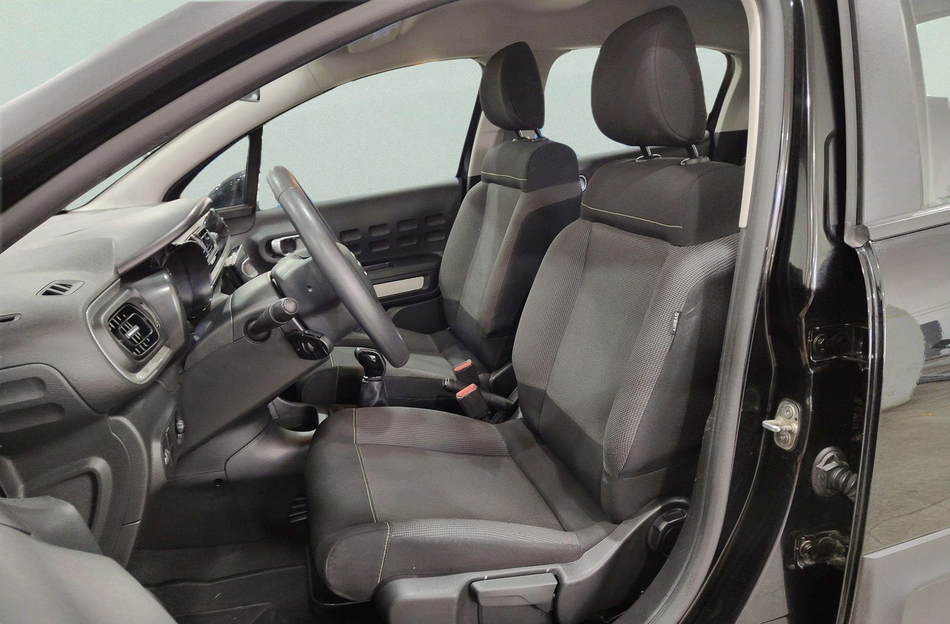 Citroën C3 PureTech 83 Plus - foto 8