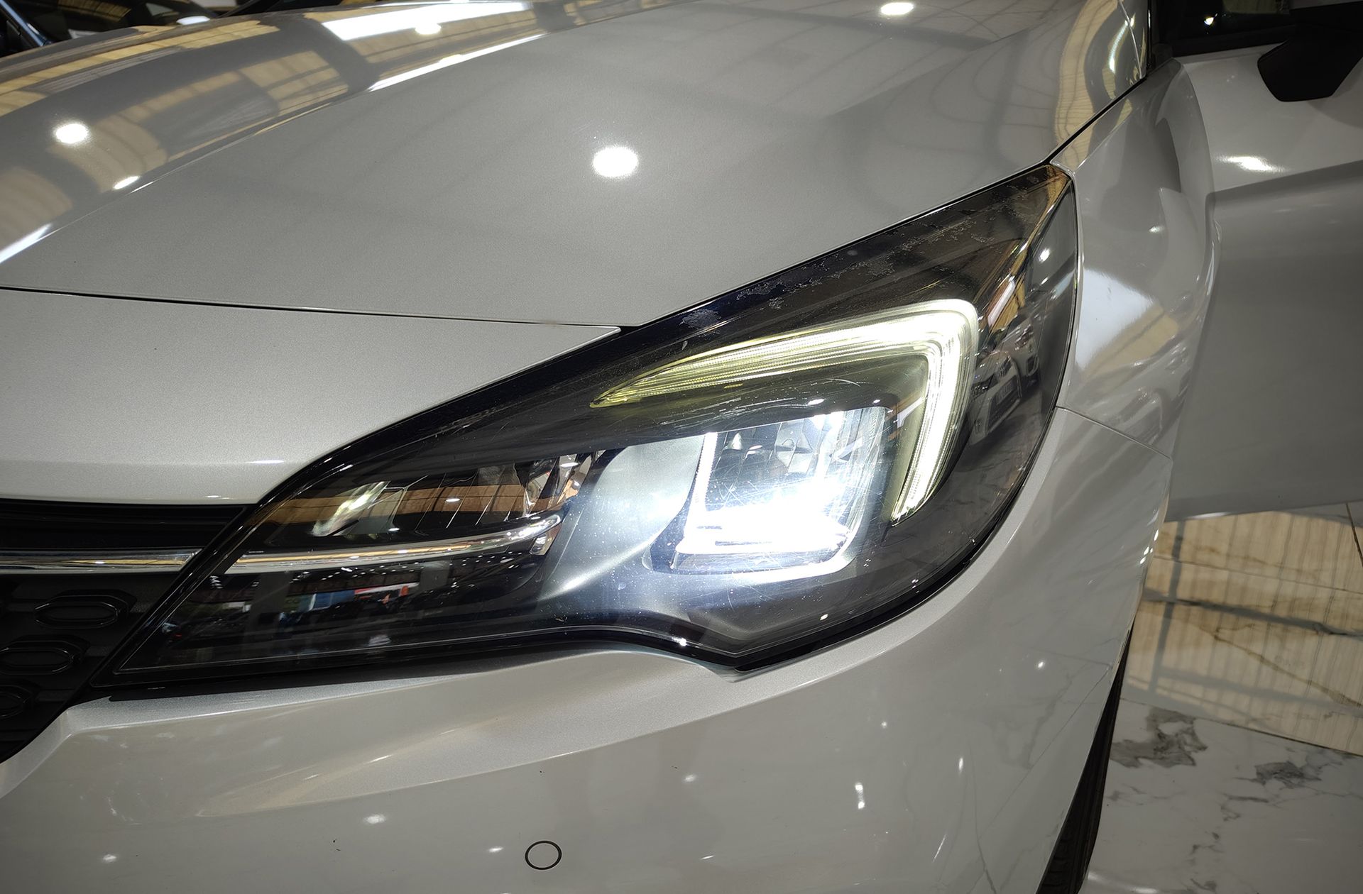 Opel Astra 1.2 Turbo SHL GS Line - foto 12