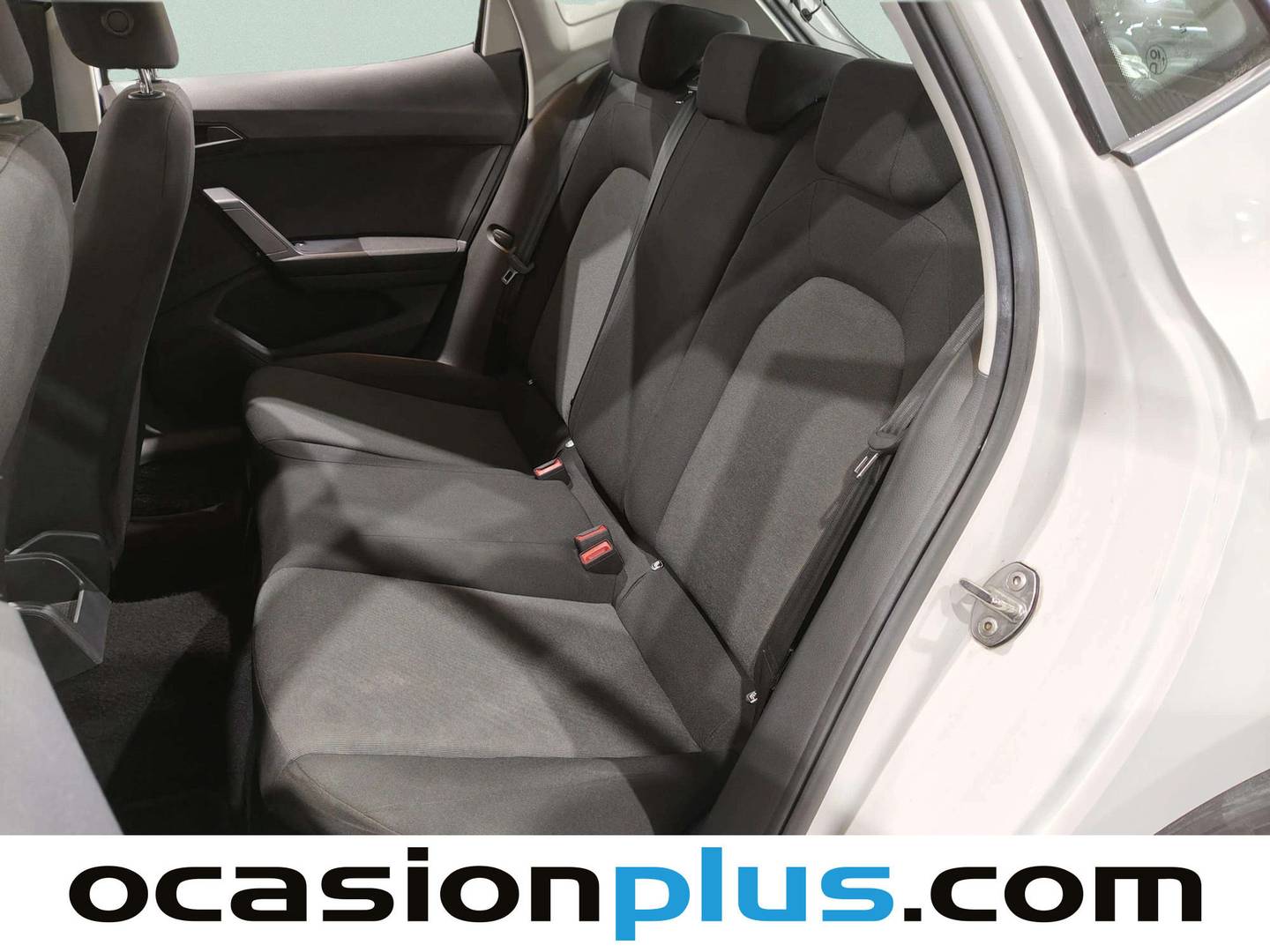 Foto asientos traseros Seat Ibiza Seat Ibiza 1.0 MPI S&S Reference XL (80 CV)