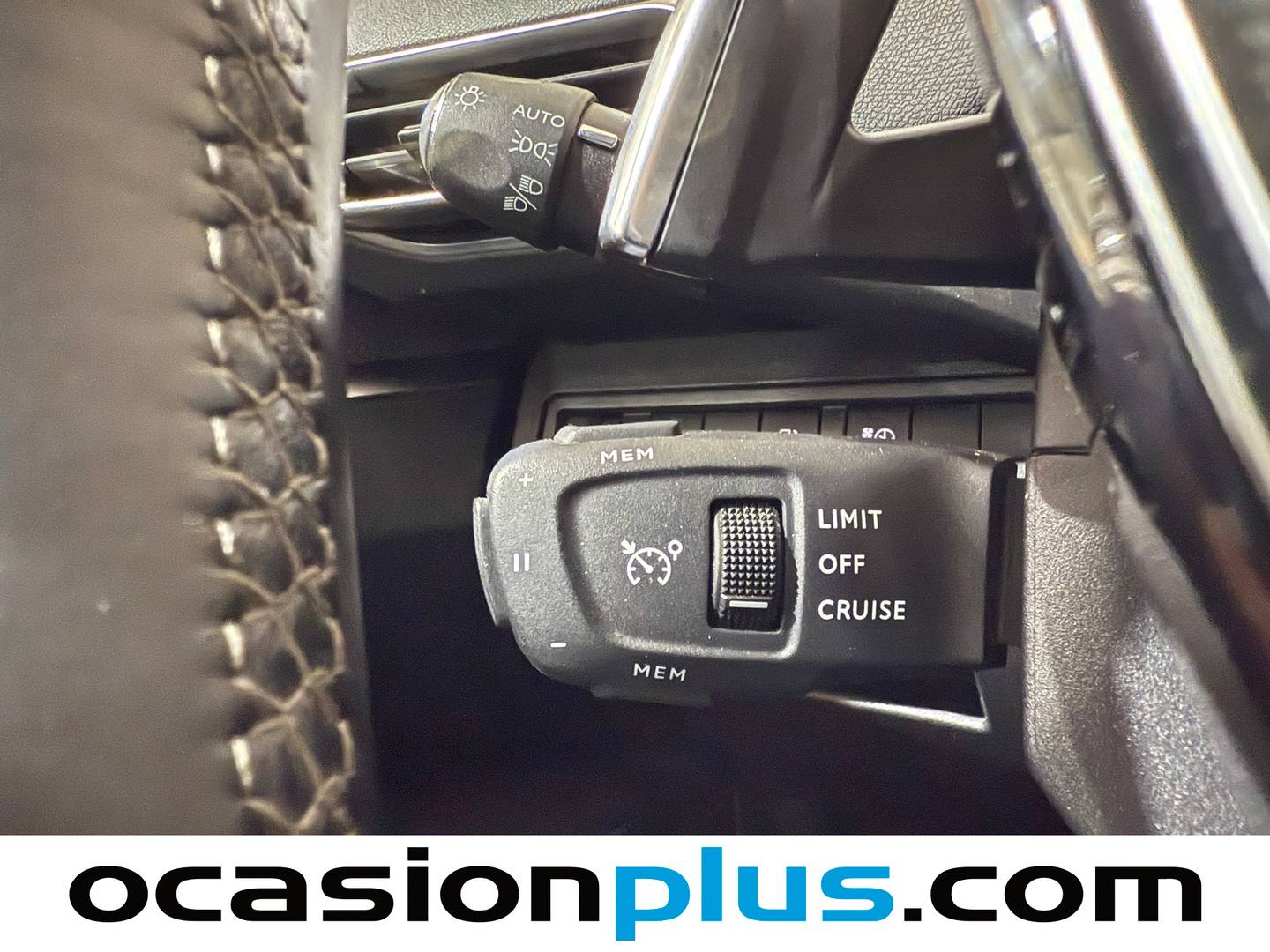 Foto Peugeot 3008 Hybrid Peugeot 3008 Hybrid 300 Allure Pack e-EAT8  (300 CV) 4x4