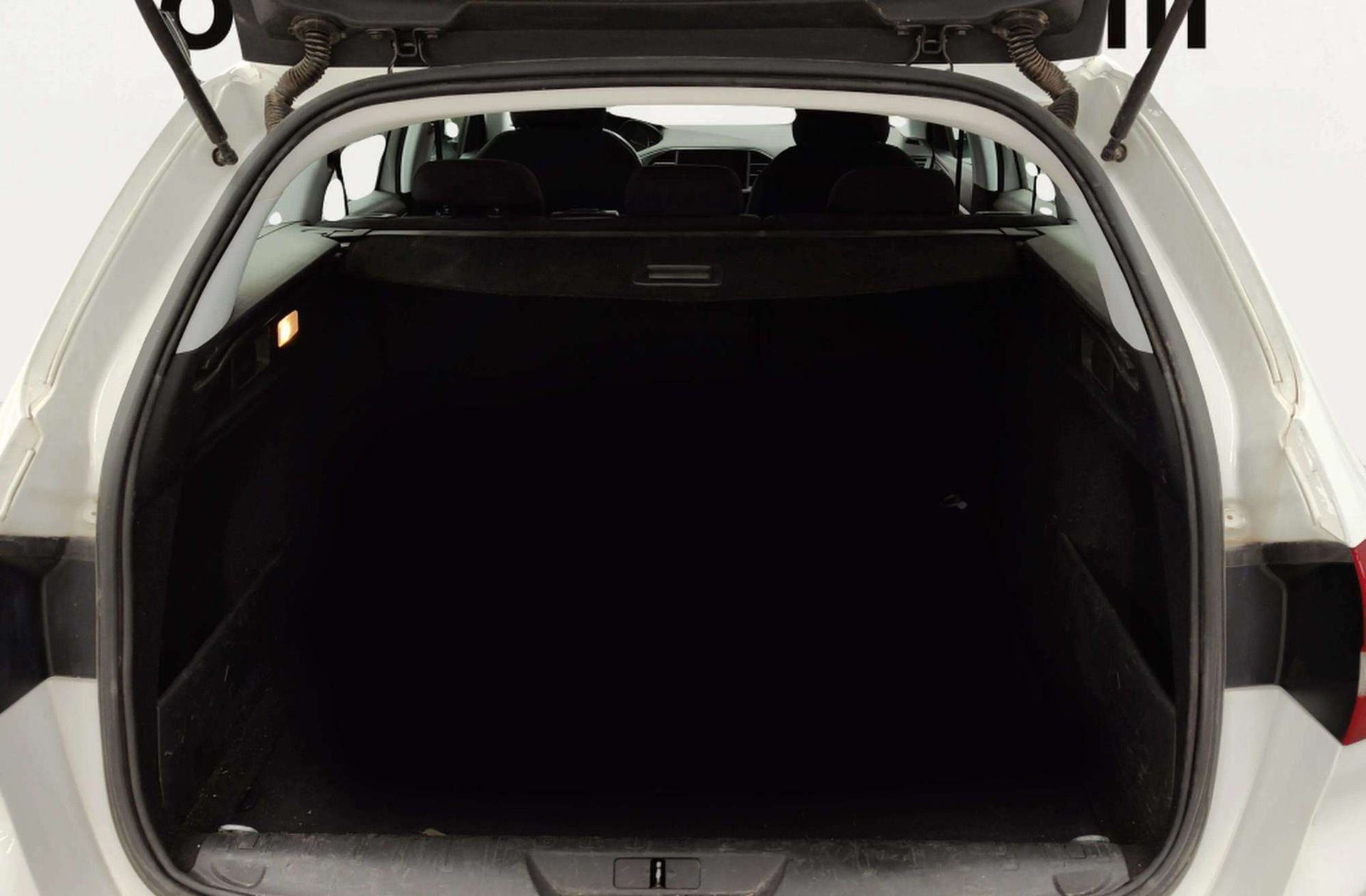 Peugeot 308 SW BlueHDi 130 Active - foto 15