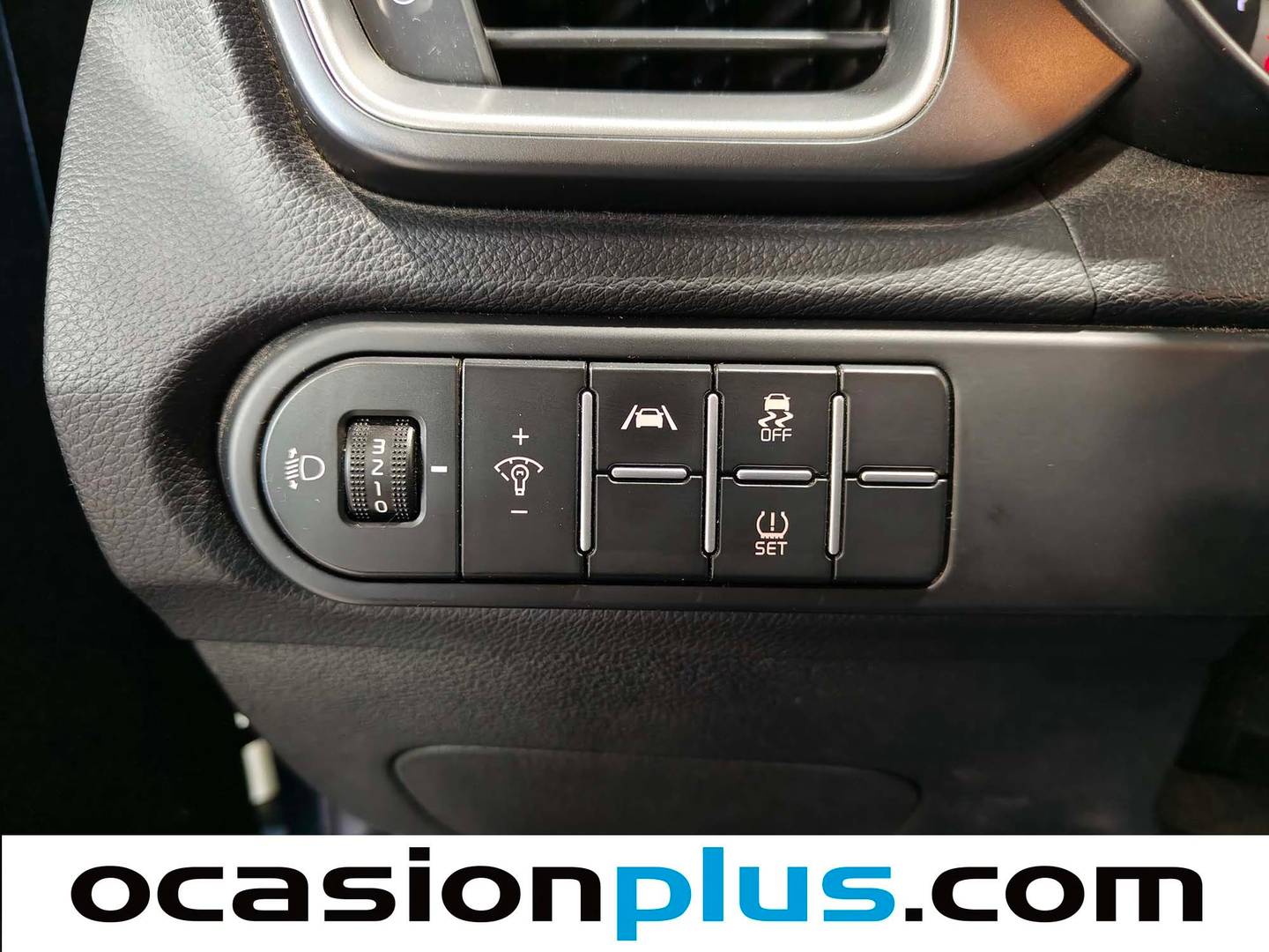 Equipamiento del KIA Ceed KIA Ceed 1.0 T-GDi Concept (100 CV)
