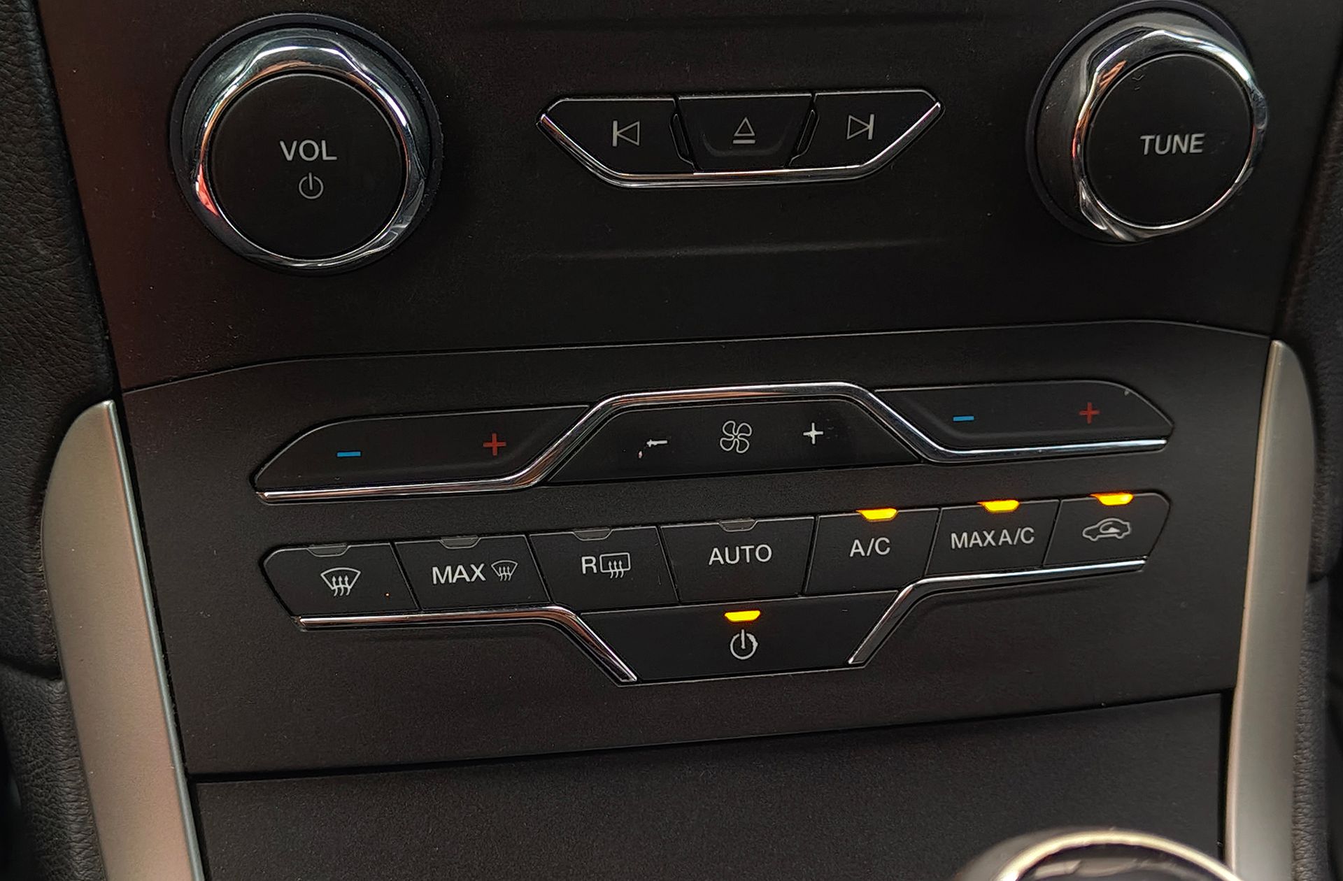 Ford S-Max 2.0 TDCi Trend - foto 30