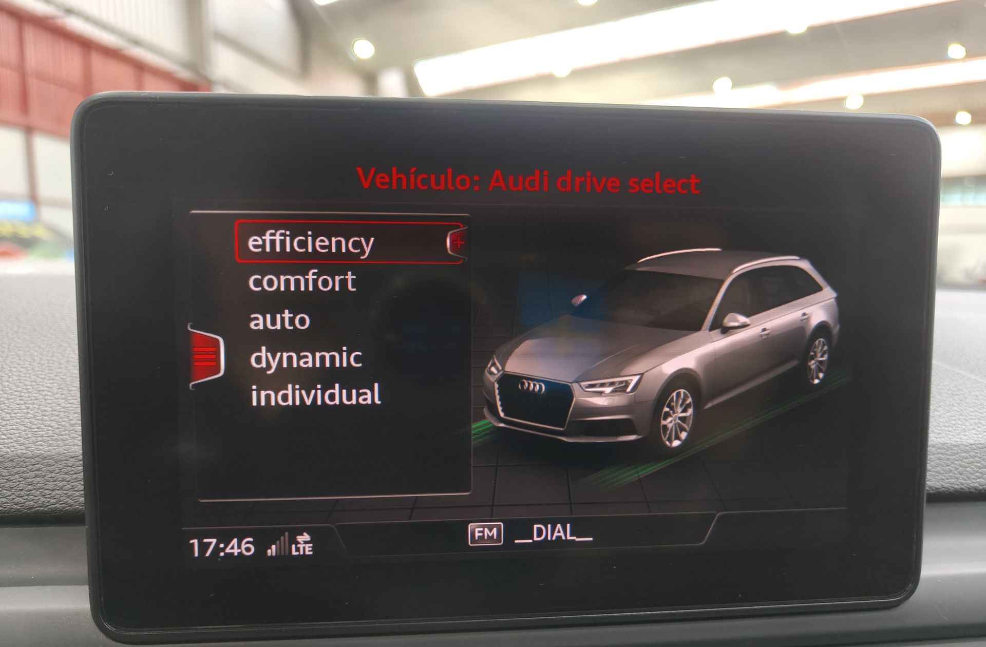 Audi A4 Avant 40 g-tron S line edition S tronic - foto 9