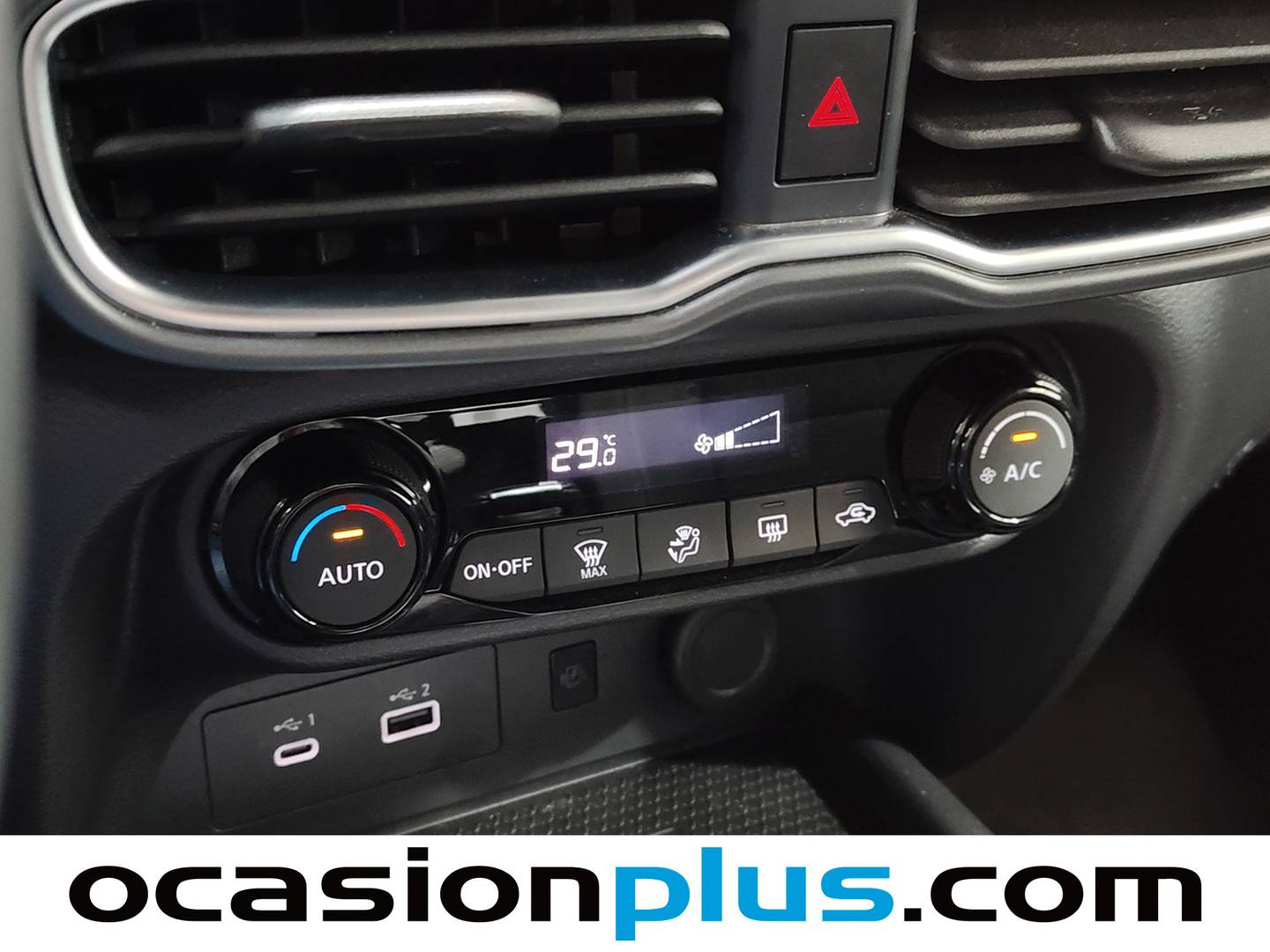 Foto Nissan JUKE Nissan Juke DIG-T N-Connecta 4x2 DCT (114 CV)