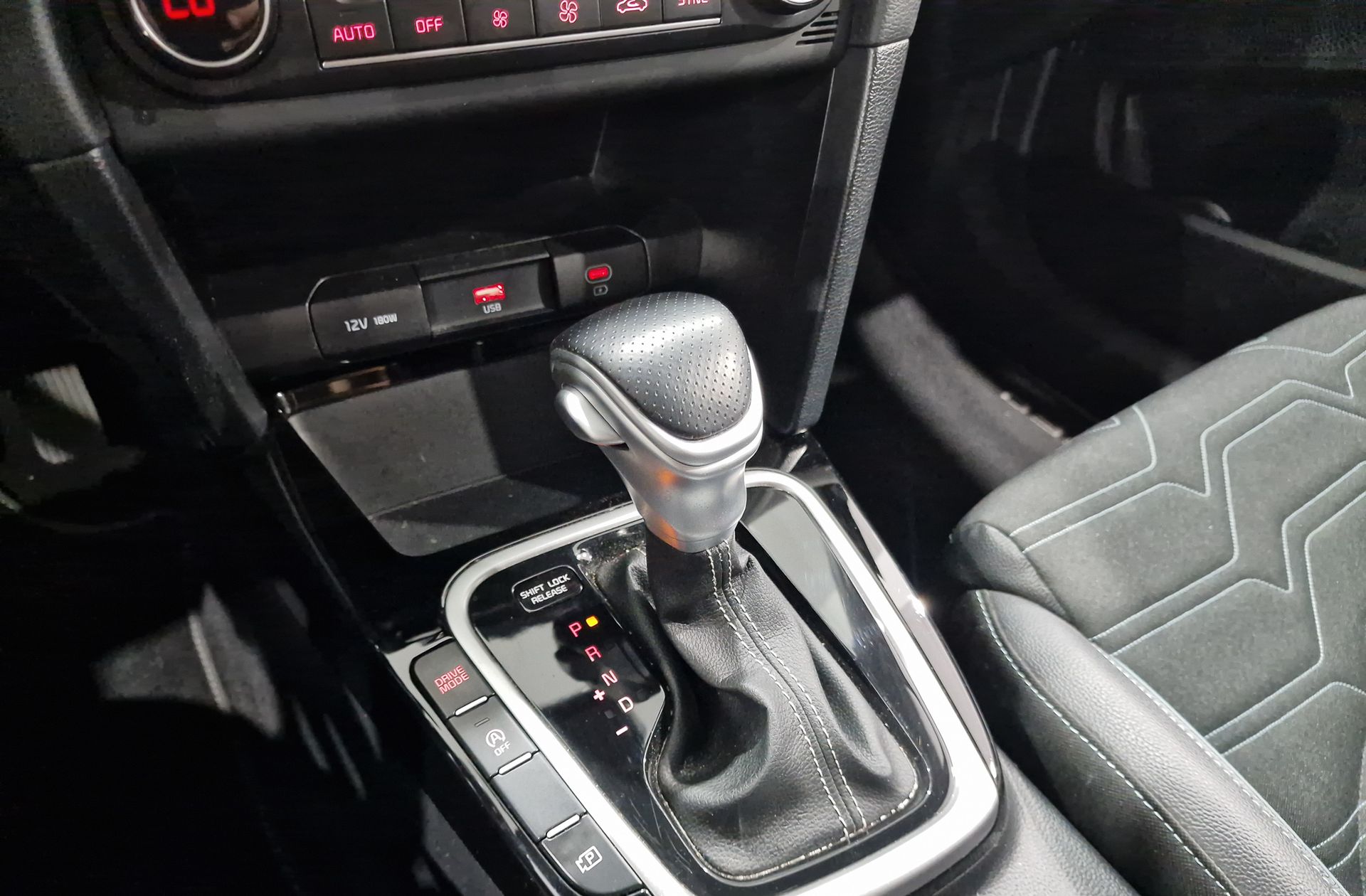 Kia Ceed 1.0 MHEV Style Edition DCT - foto 5