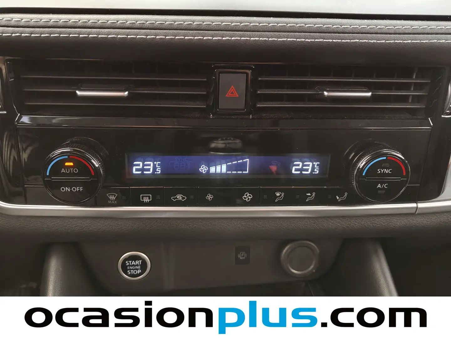 Foto Nissan QASHQAI Nissan Qashqai DIG-T 140 N-Connecta (140 CV)