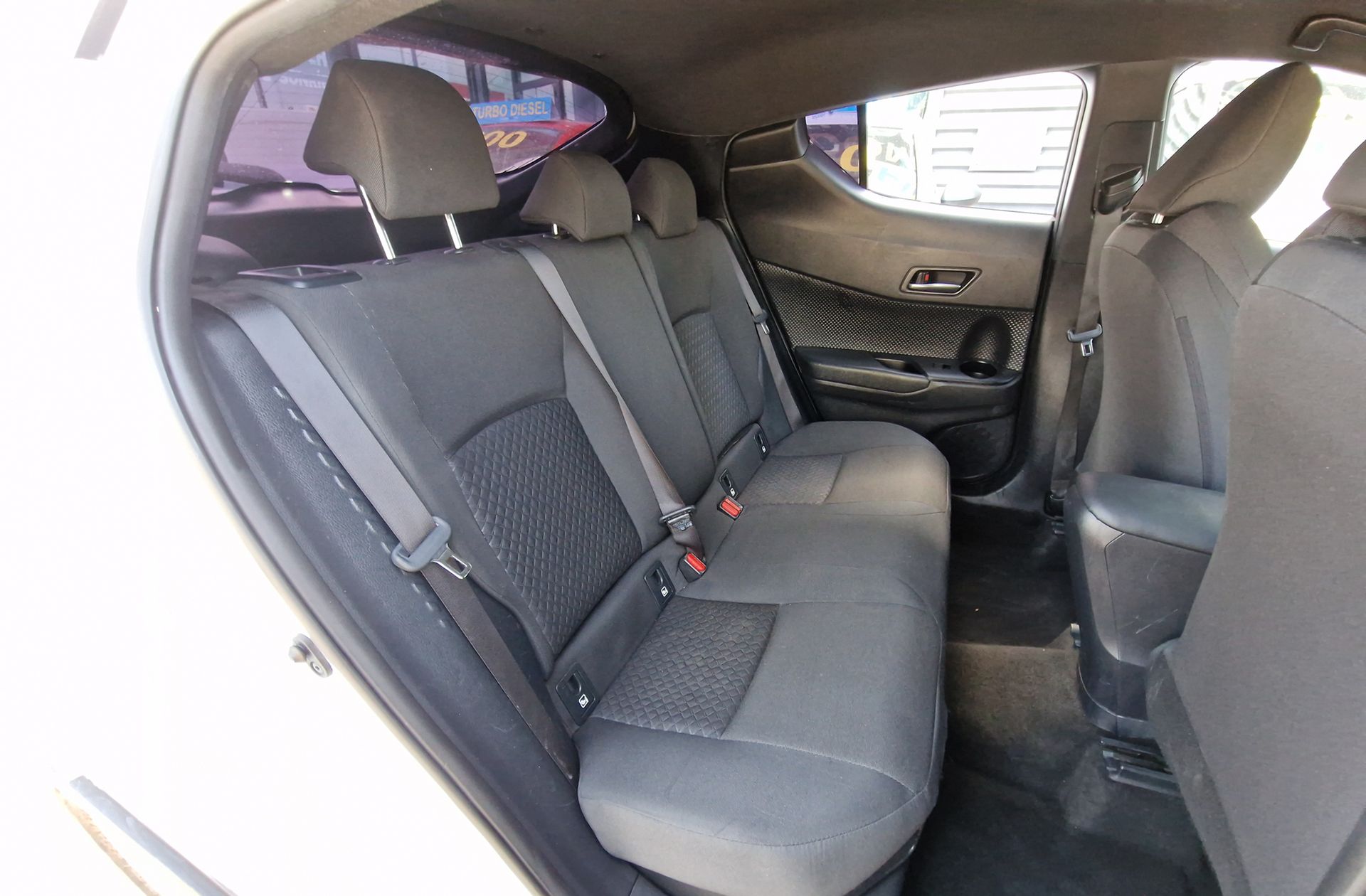 Toyota C-HR 1.8 125H Active - foto 13