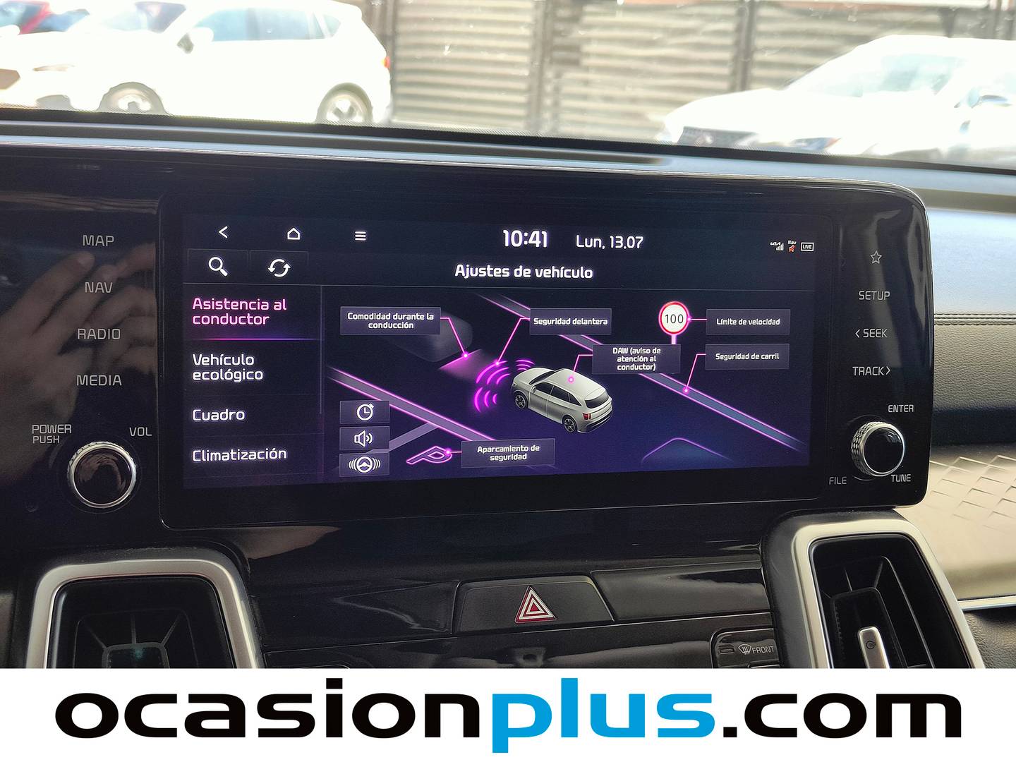 Extras del KIA Sorento KIA Sorento 1.6 T-GDi HEV Drive 4x2 (230 CV) 7 Pazas
