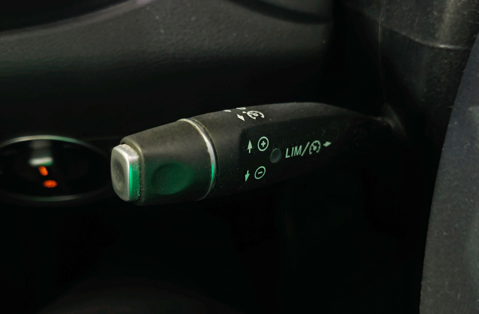 Infiniti Q30 1.5 D Premium - foto 28