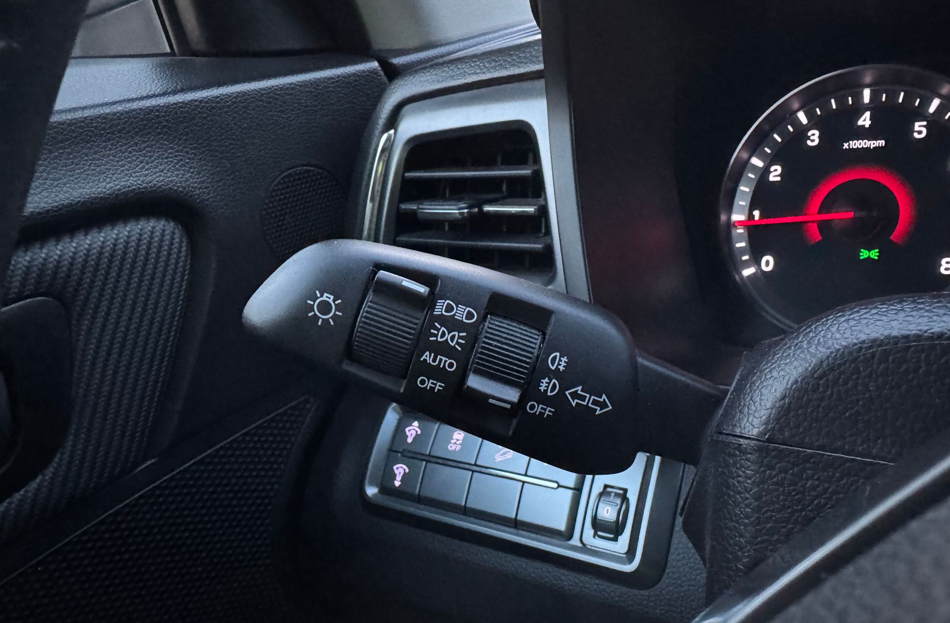 SsangYong Tivoli G12T Urban Plus - foto 23