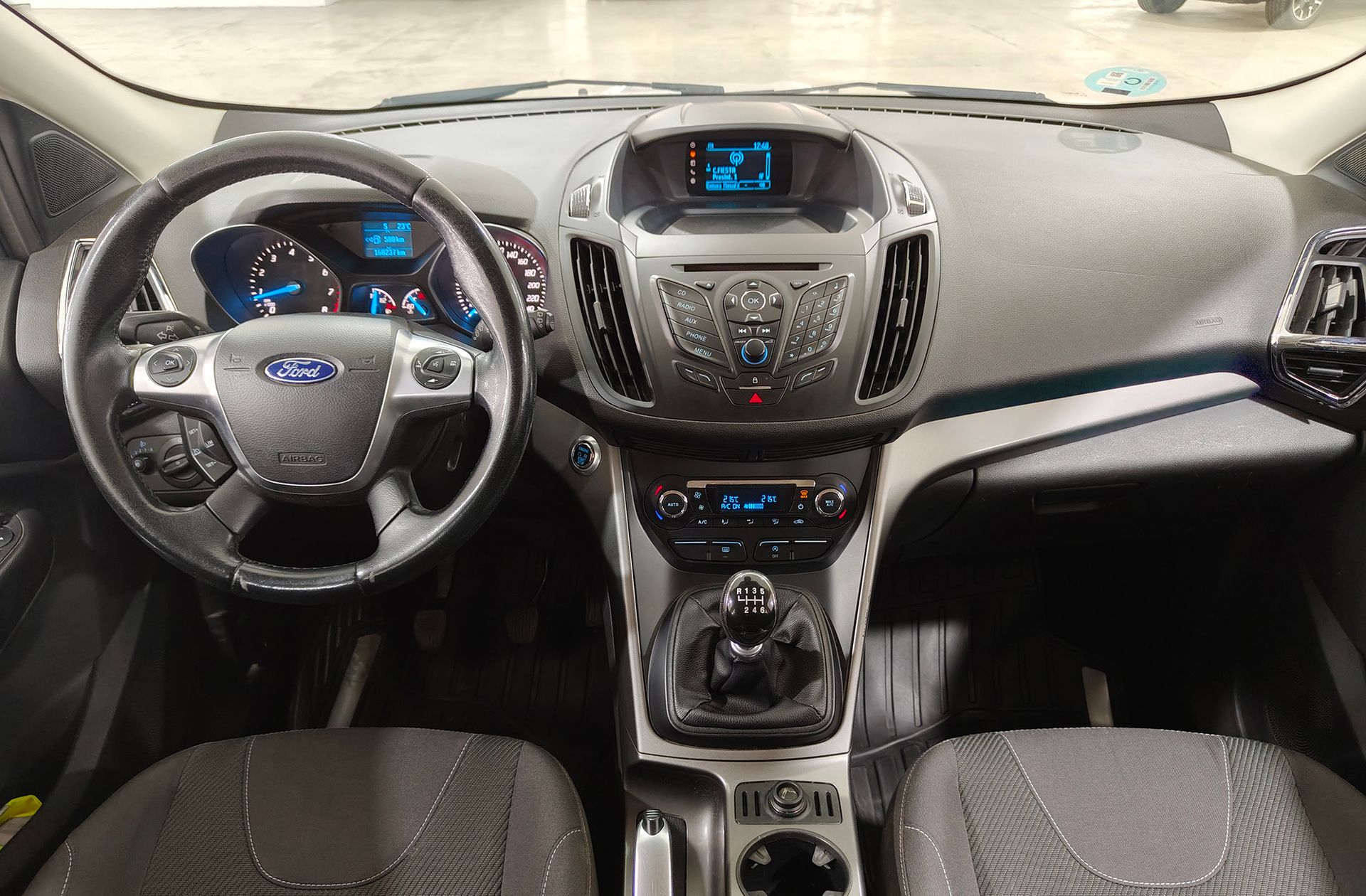 Ford Kuga 1.5 EcoBoost Trend 4x2 - foto 6