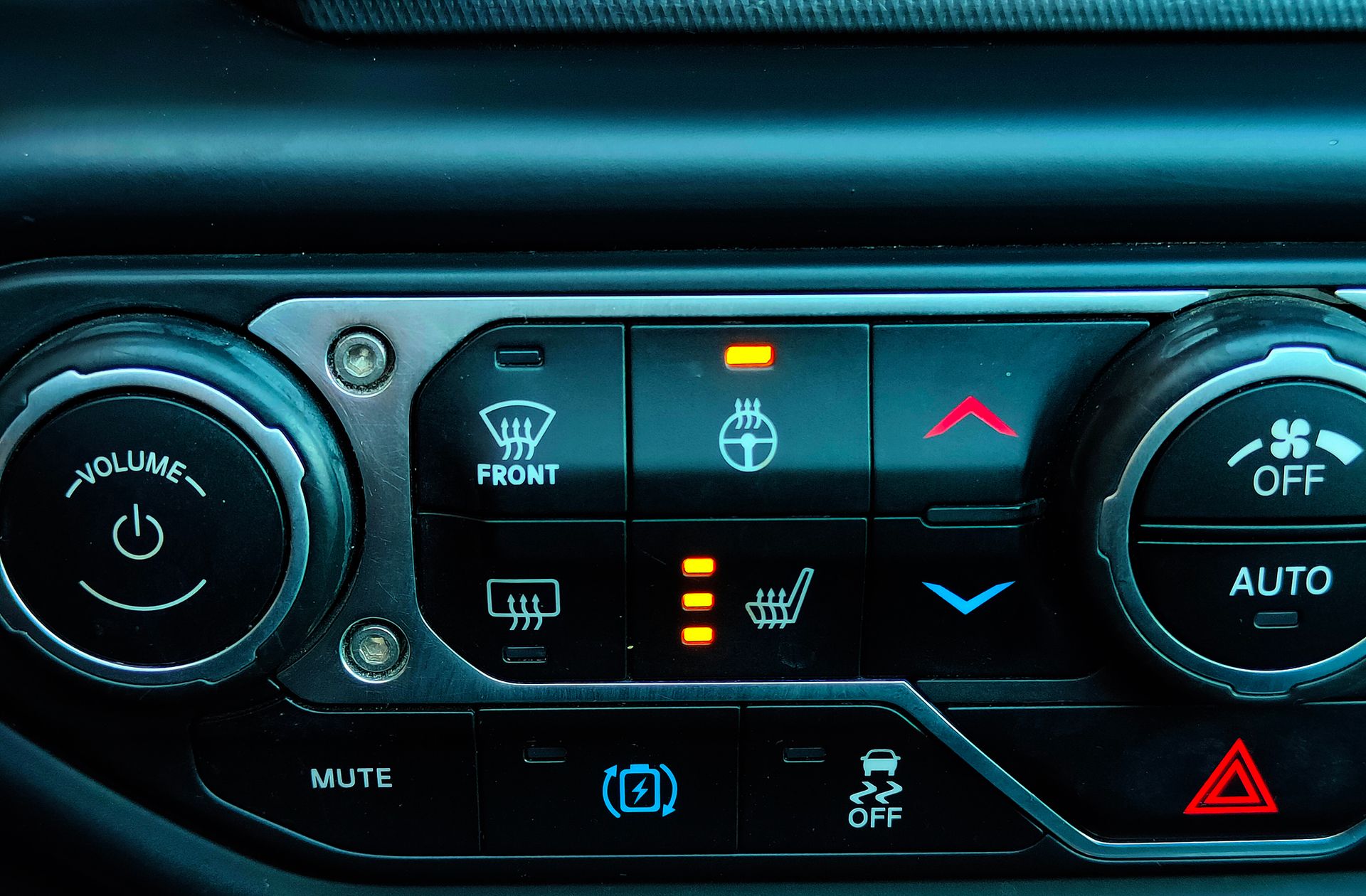 Jeep Wrangler 2.0 Rubicon 8ATX - foto 9