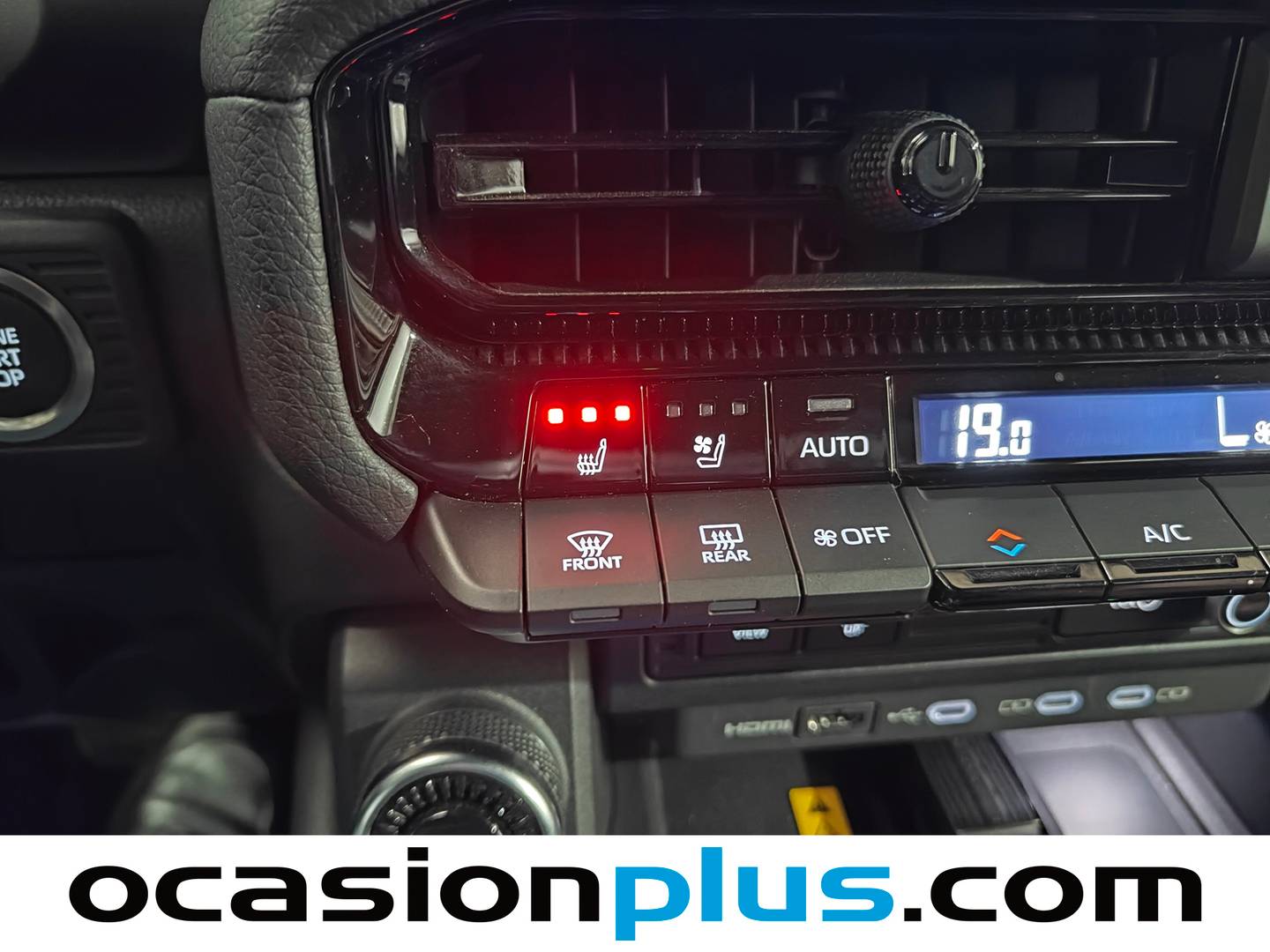 Acabados Toyota Land Cruiser Toyota Land Cruiser 250 250 VX Auto (204 CV) 7 PLAZAS