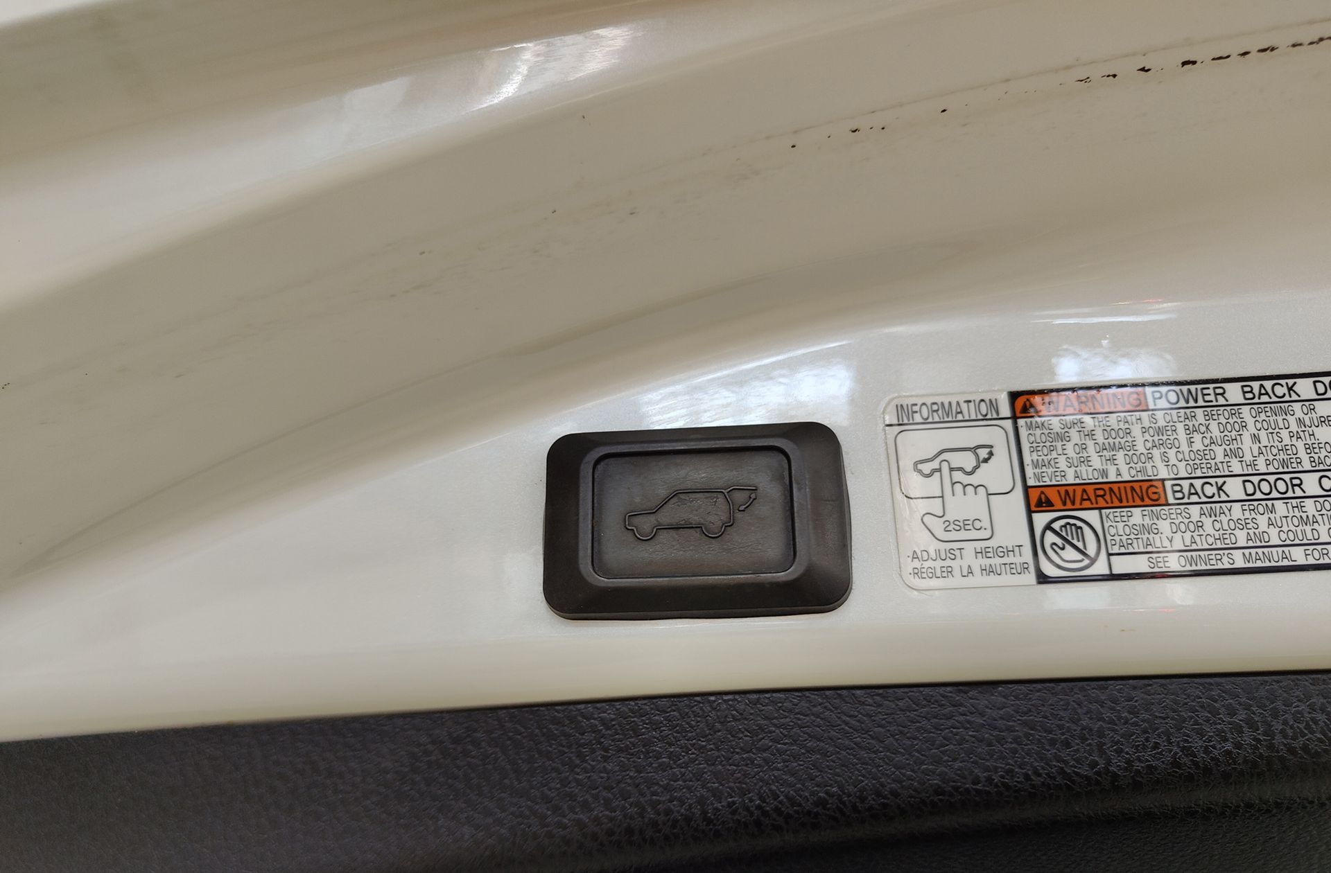 Toyota RAV4 150D 2WD Advance - foto 18