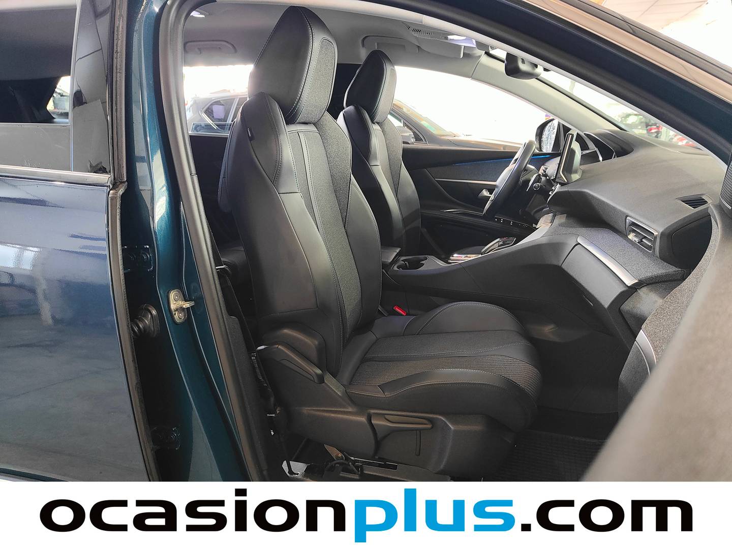 Peugeot 5008 Peugeot 5008 PureTech 130 S&S Allure Pack EAT8 (130 CV) 7 Plazas km 0