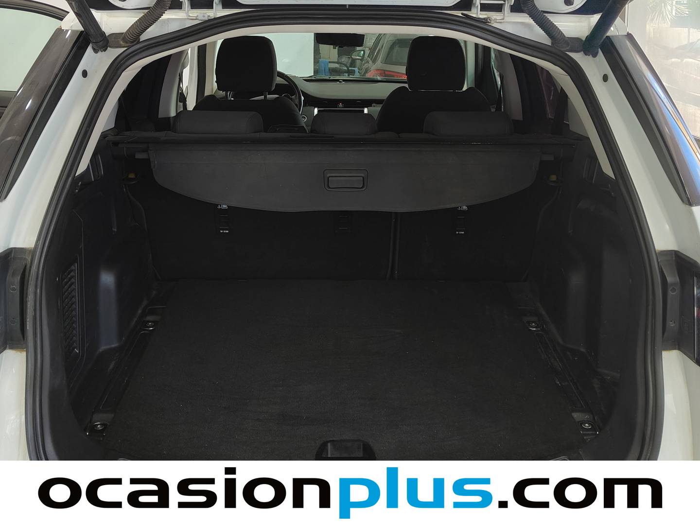 Fotos maletero Land Rover Discovery Sport Land Rover Discovery Sport 2.0D I4- PS MHEV Standard AWD AT (150 CV)