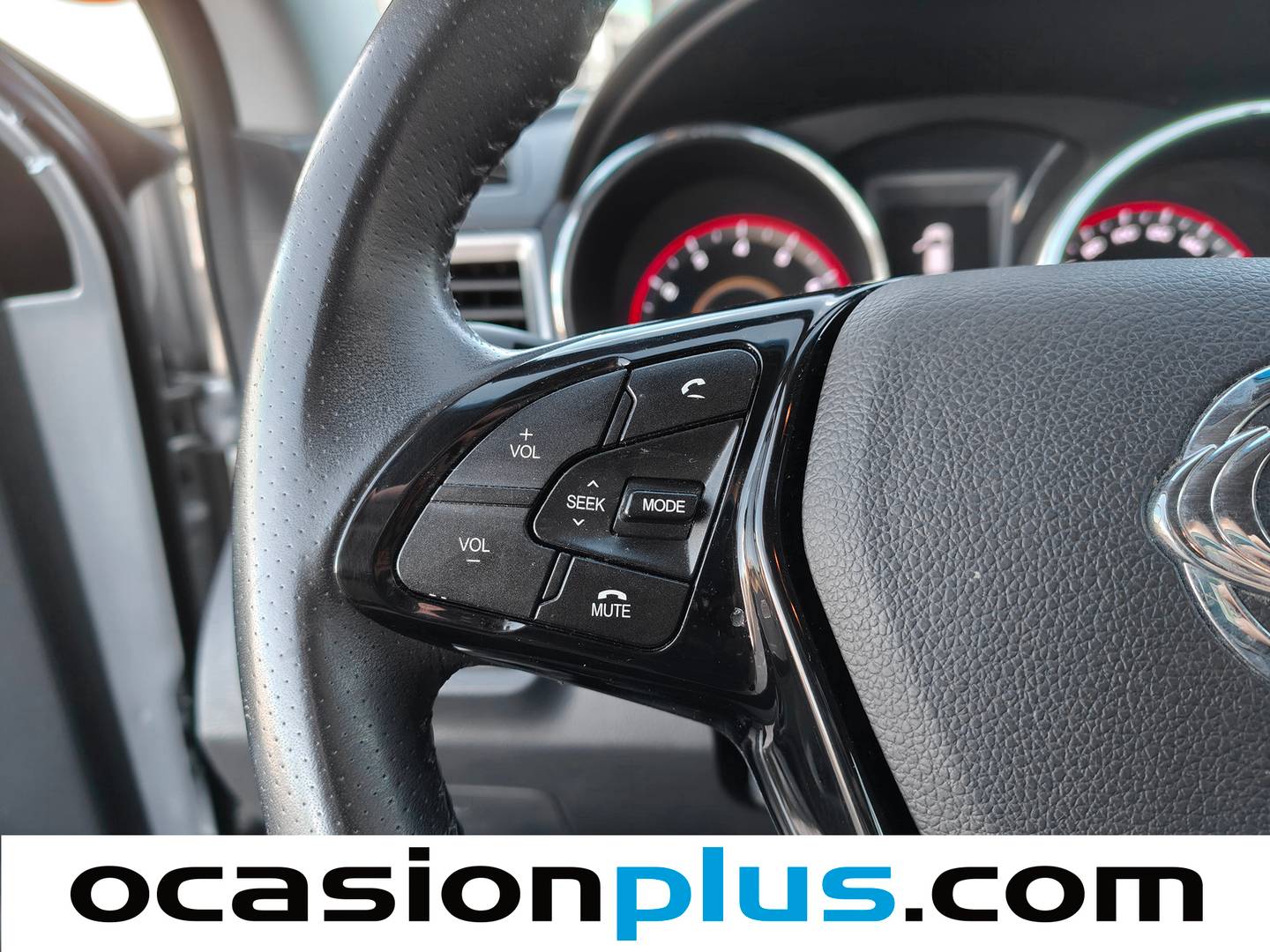 Foto SsangYong Tivoli Ssangyong Tivoli G16 Limited 4x2 (128 CV)