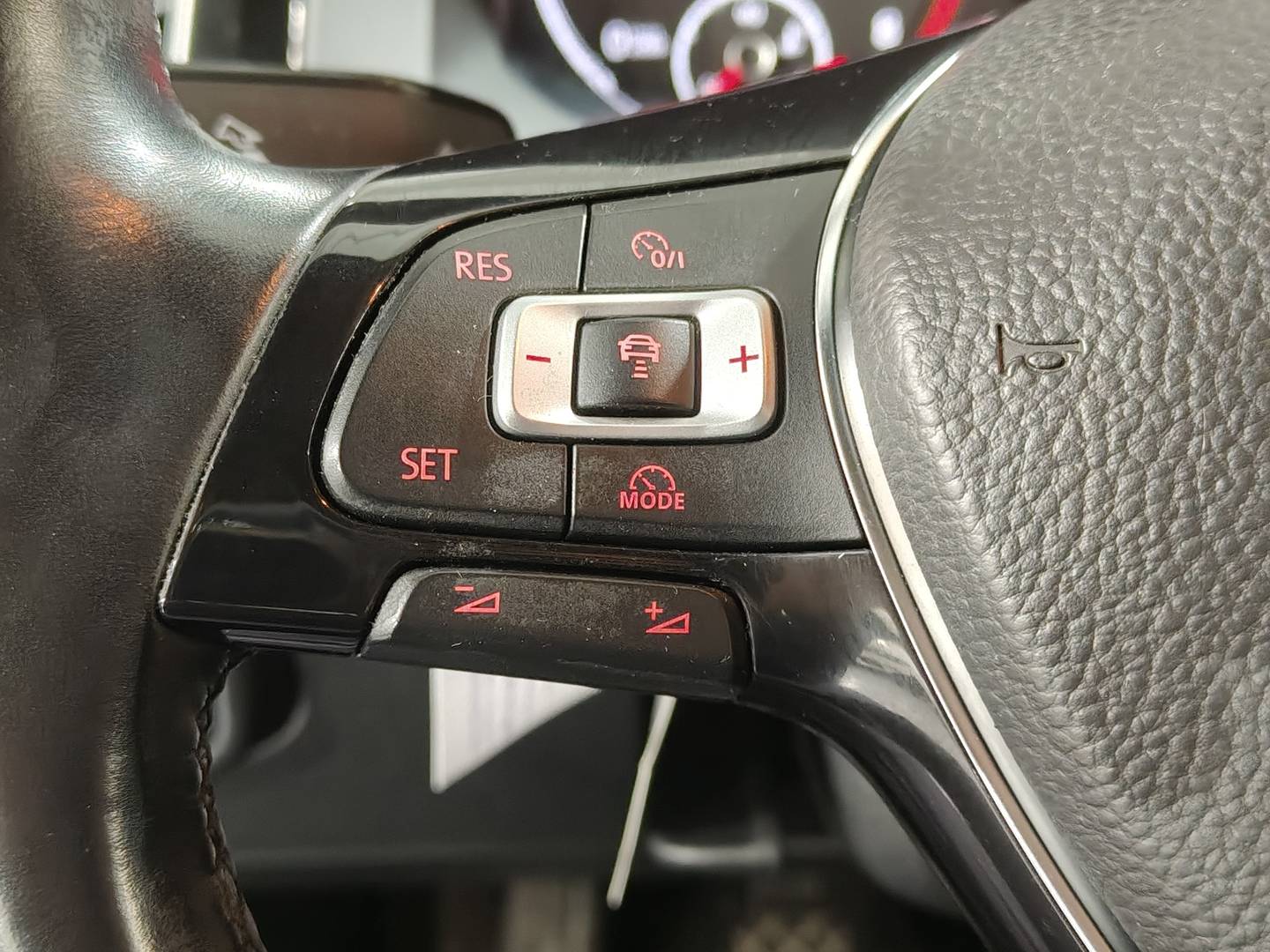 Foto Volkswagen Polo Volkswagen Polo Advance 1.0 TSI (95 CV)