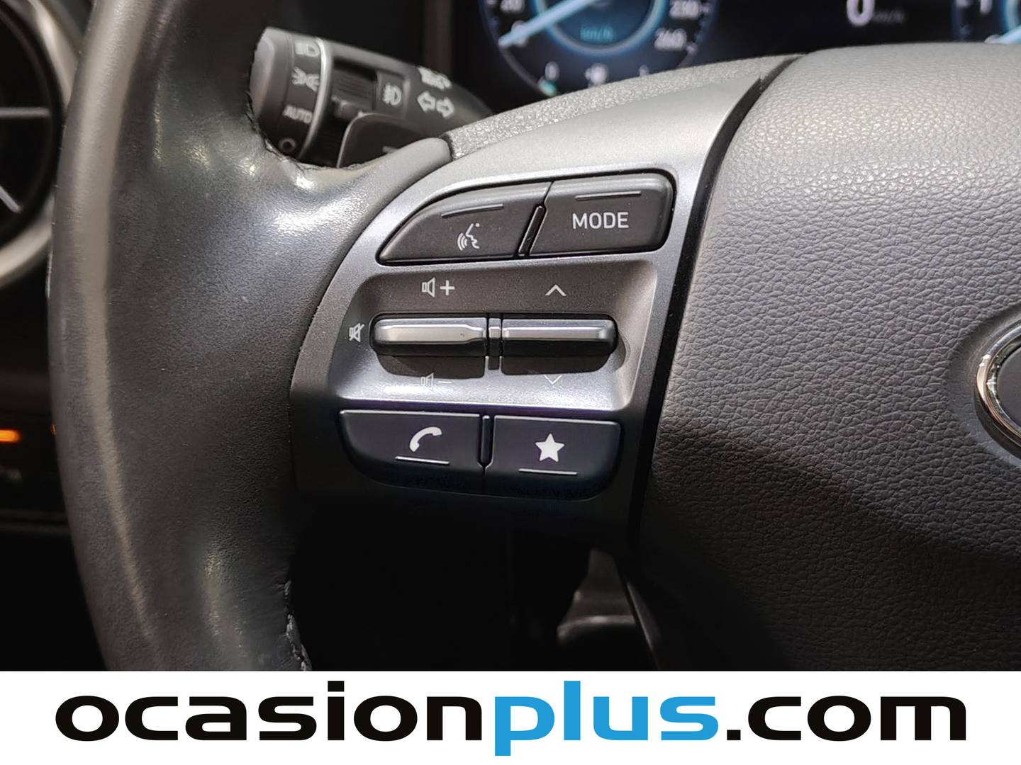 Hyundai Kona Hyundai Kona 1.6 GDI HEV Style Sky DCT (141 CV) automático