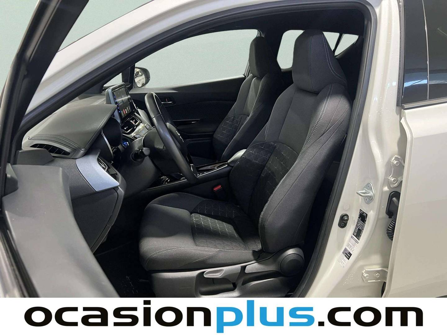 Foto asientos delanteros Toyota C-HR Toyota C-HR 180H Advance (184 CV)