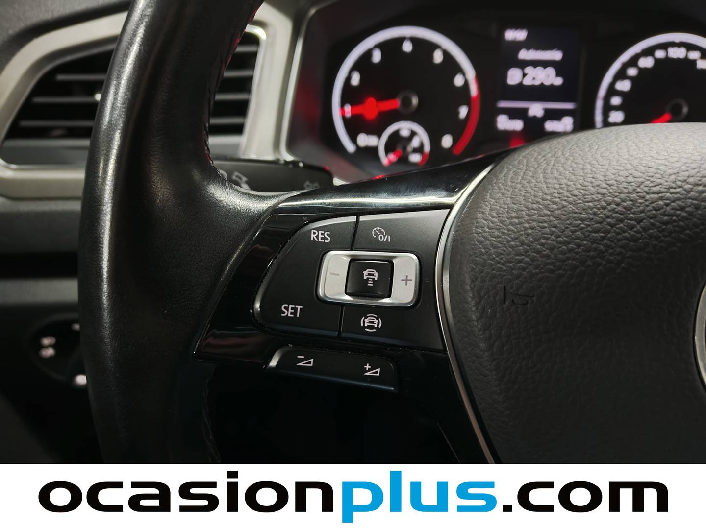 Foto Volkswagen T-Roc Volkswagen T-Roc Advance 1.0 TSI (110 CV)