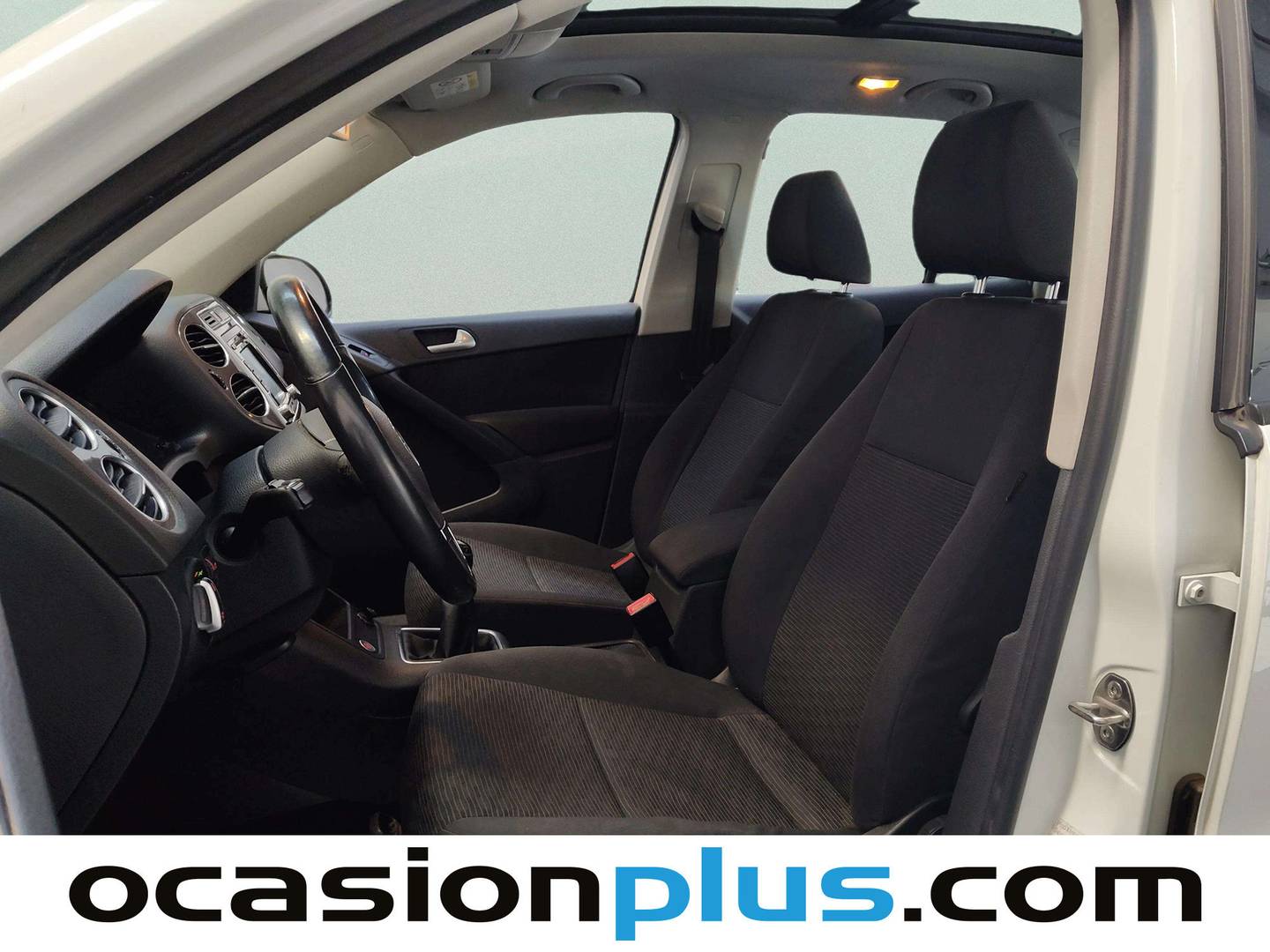 Foto asientos delanteros Volkswagen Tiguan Volkswagen Tiguan T1 2.0 TDI BMT 4x2 (140 CV)