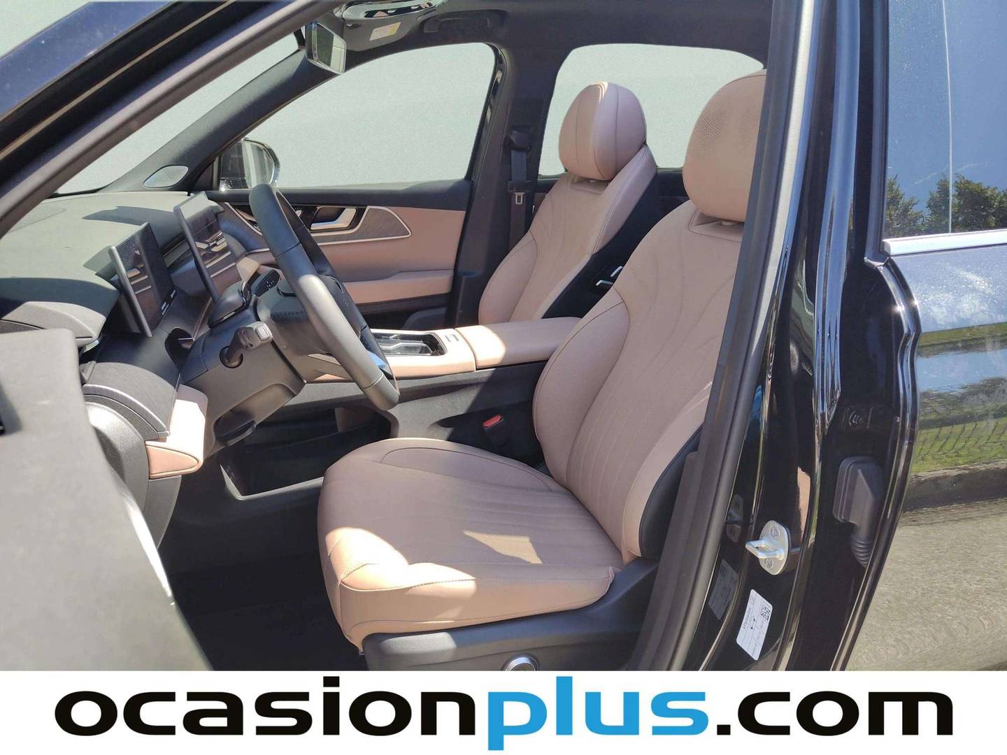 Foto asientos delanteros EBRO S900 EBRO S900 1.5 TGDI PHEV 3DHT Luxury 4X4 E-CVT (425 CV) 7 Plazas