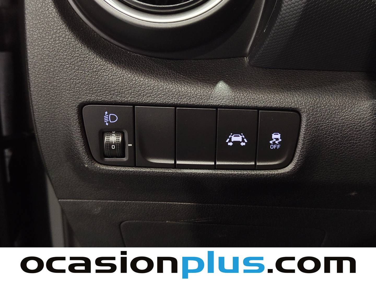 Extras y acabados del Hyundai Kona Hyundai Kona 1.0 TGDi Essence 4x2 (120 CV)