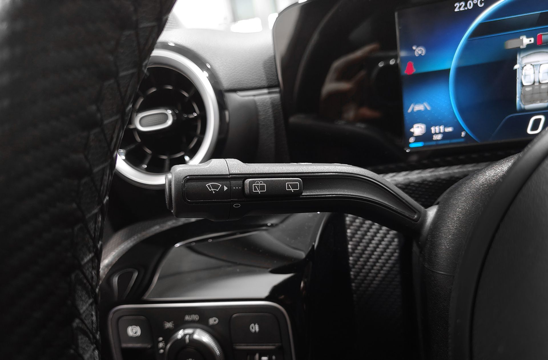 Mercedes-Benz CLA Shooting Brake 180 - foto 30