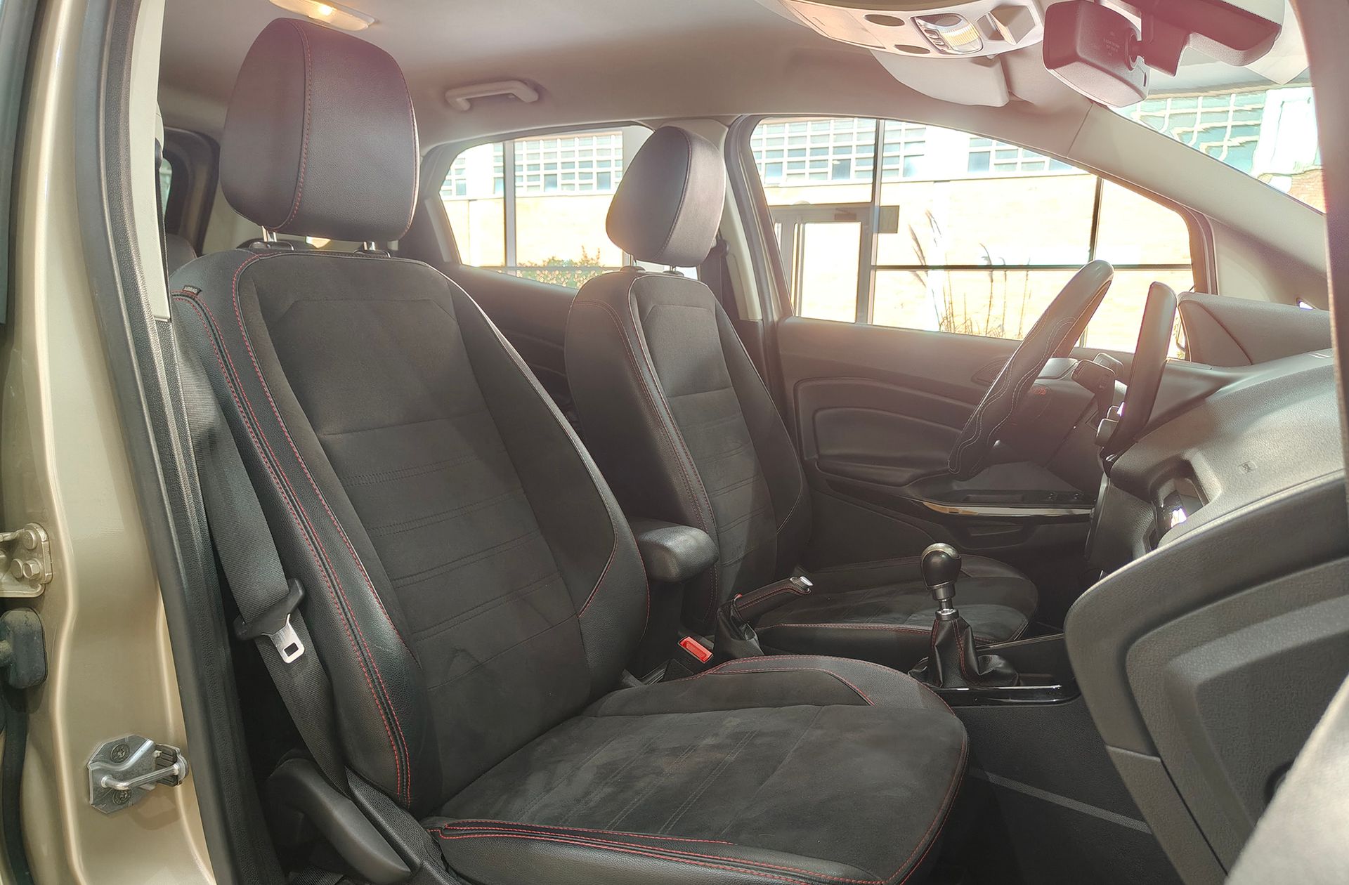 Ford EcoSport 1.0L EcoBoost ST Line - foto 17