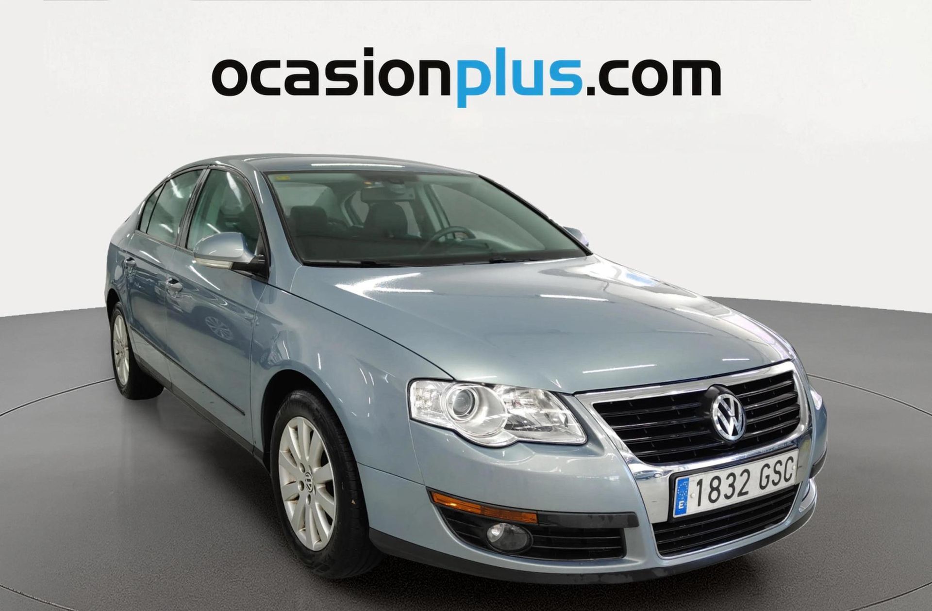 Volkswagen Passat 2.0 TDI DPF Edition Plus - foto 2