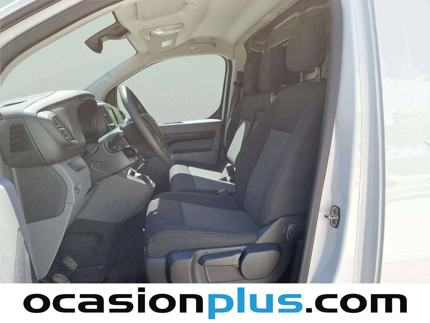 Foto asientos delanteros Opel Vivaro Opel Vivaro Furgon 1.5 Diésel L Incrementada Select (102 CV)