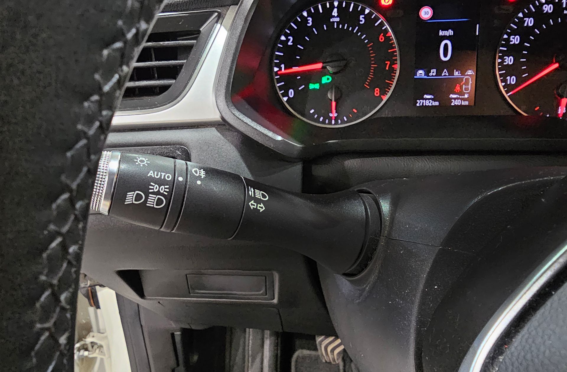 Renault Captur Intens TCe GPF - foto 27