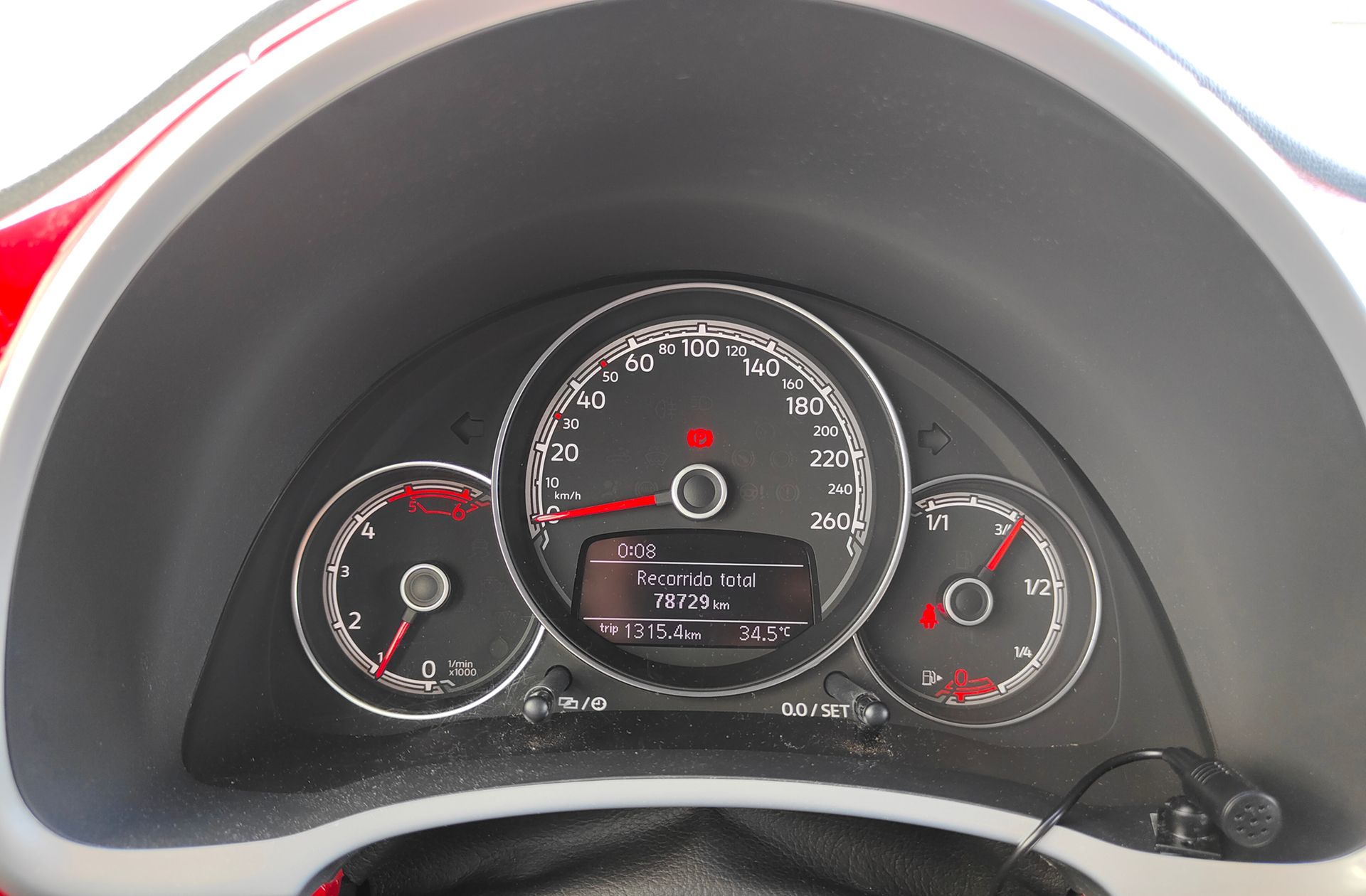 Volkswagen Beetle Cabrio Design 2.0 TDI BMT - foto 21