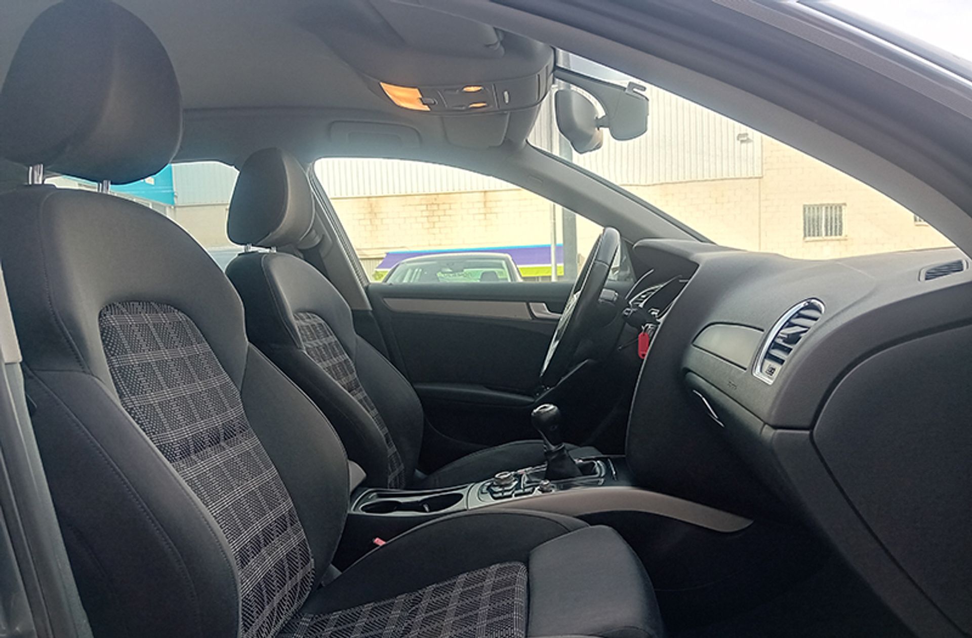 Audi A4 Avant 1.8 TFSI - foto 16
