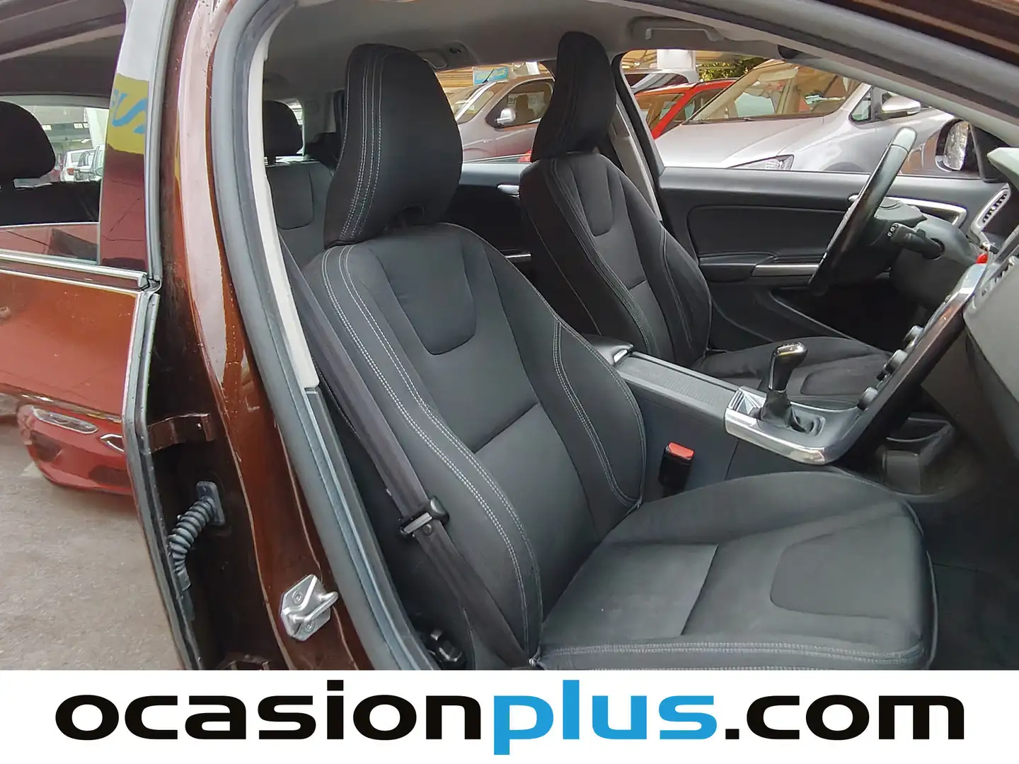 Foto Volvo V60 Cross Country Volvo V60 Cross Country D3 Kinetic (150 CV)