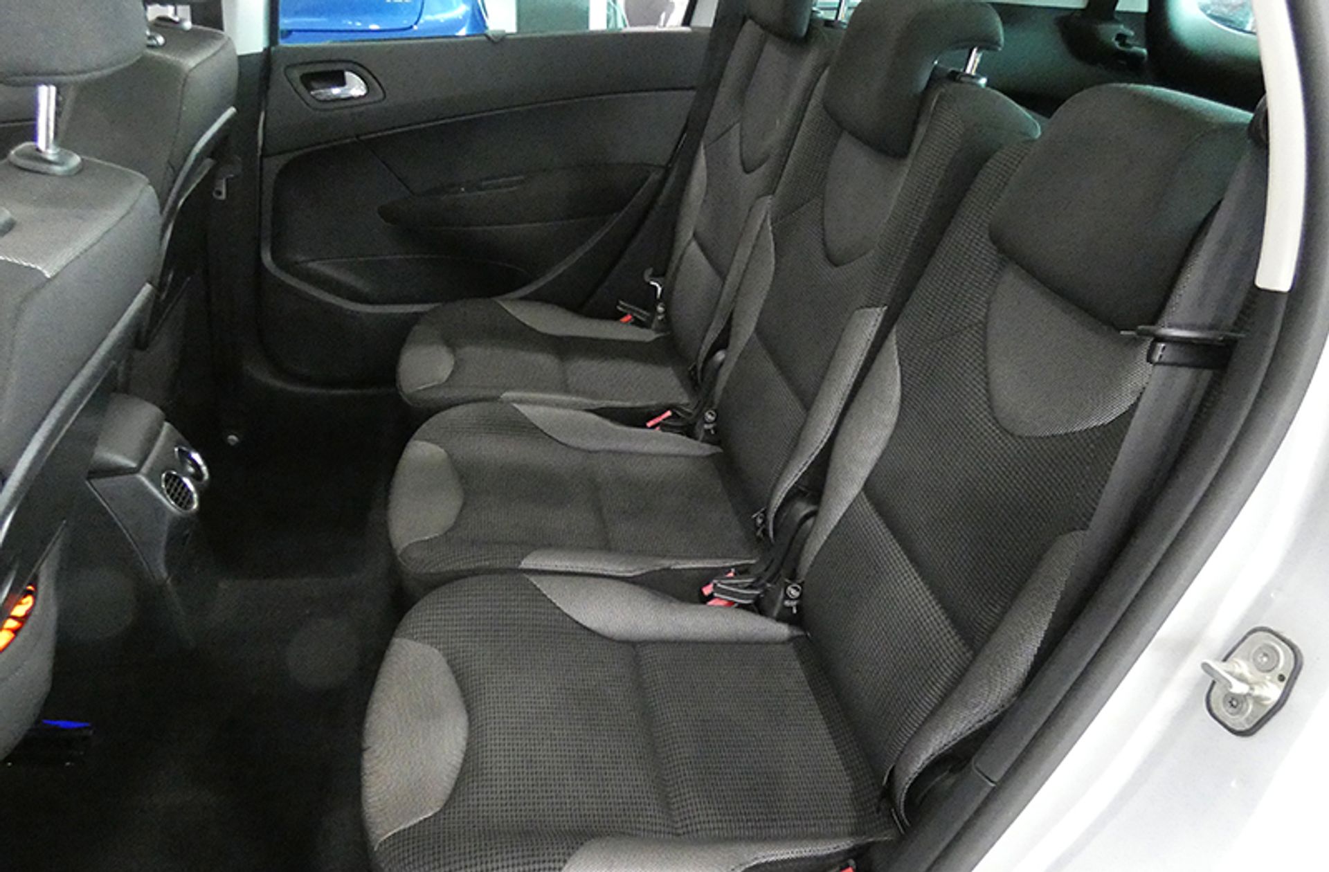 Peugeot 308 SW 1.6 e-HDI Active - foto 10
