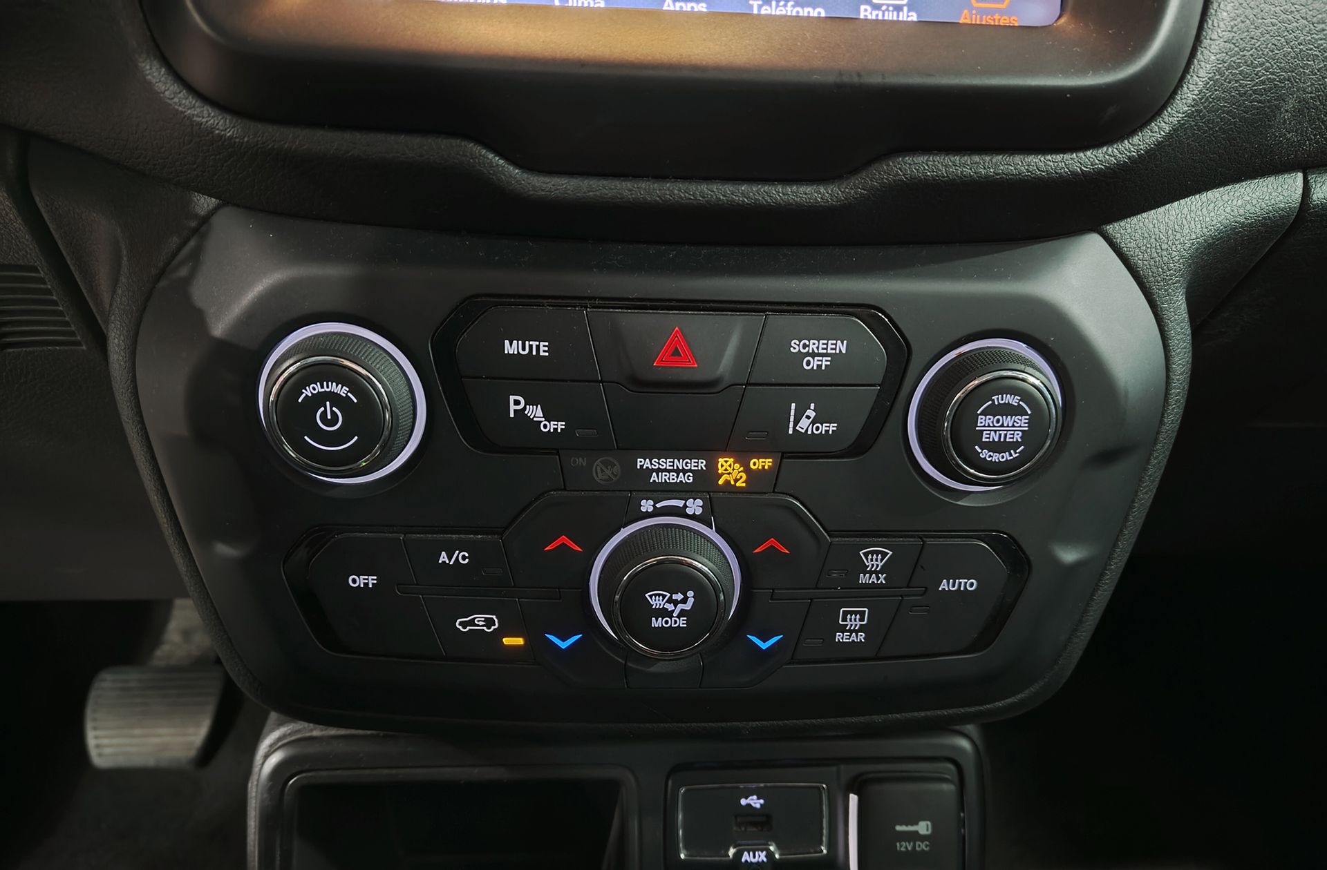 Jeep Renegade eHybrid 1.5 Limited ATX - foto 28