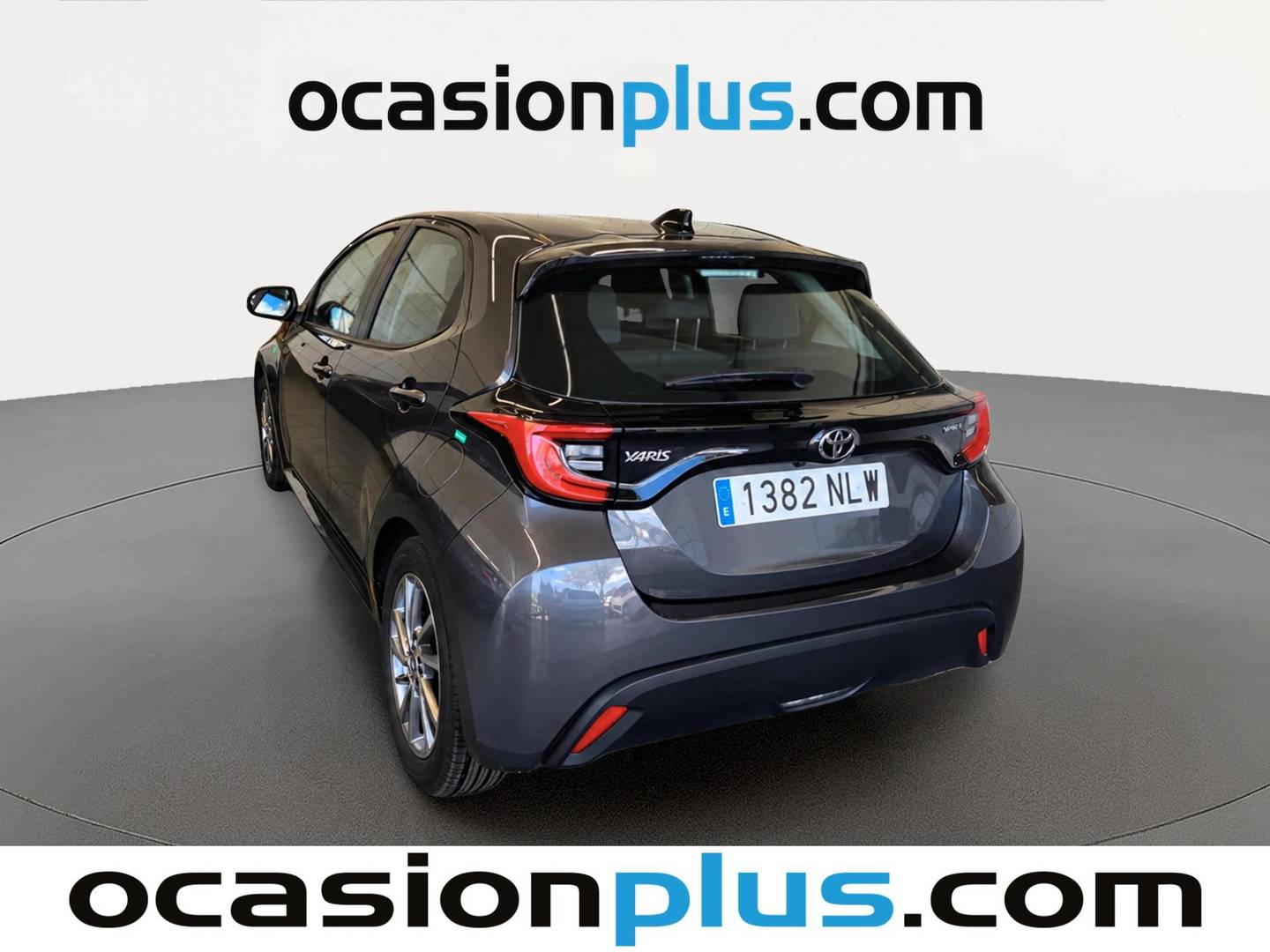 Foto trasera Toyota Yaris Toyota Yaris 120H Active Plus (116 CV) izquierda