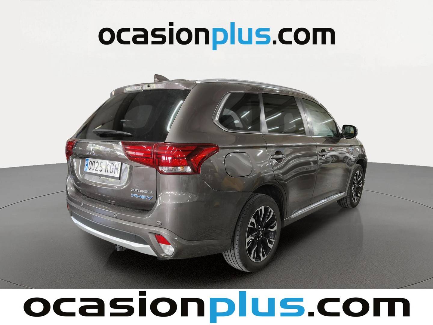 Foto trasera Mitsubishi Outlander Mitsubishi Outlander 2.0 PHEV Kaiteki 4WD Auto (203 CV) derecha
